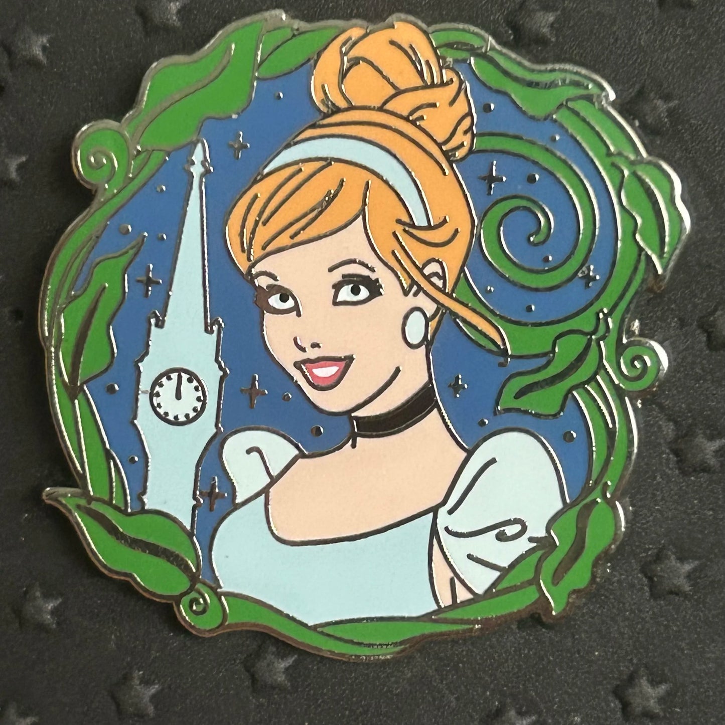 2022 - Cinderella - Castle Frame - Mystery Pin
