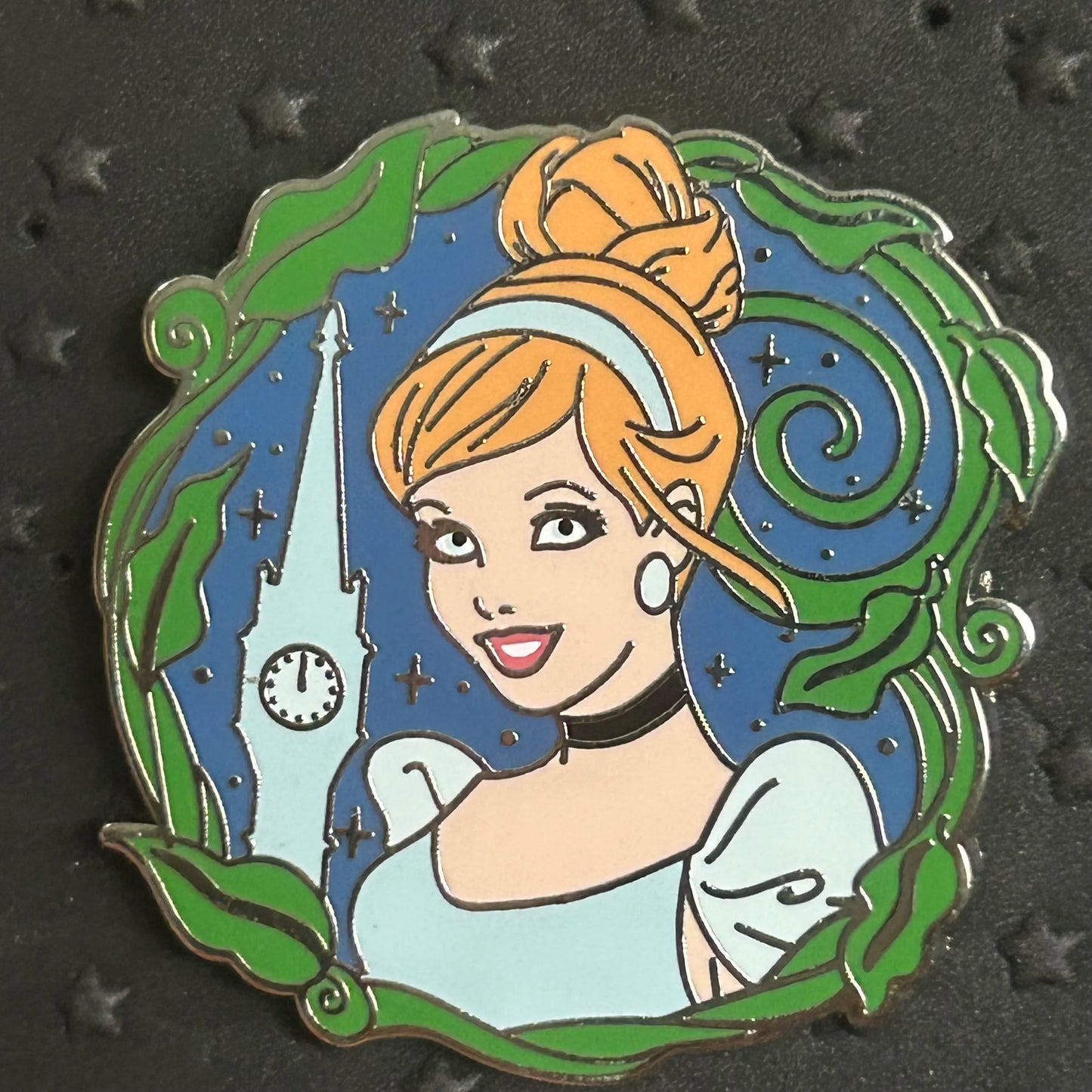 2022 - Cinderella - Castle Frame - Mystery Pin