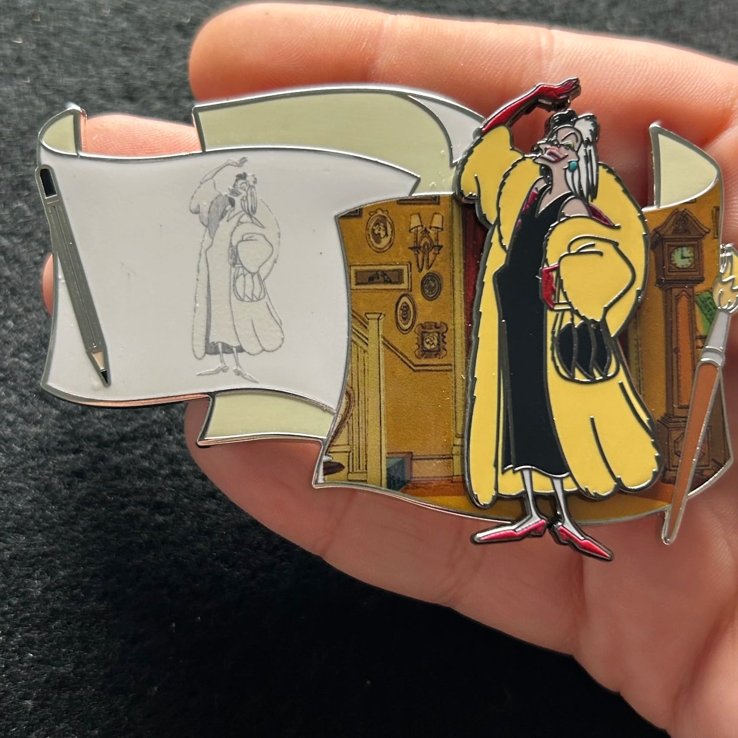 2025 - Cruella de Vil - Off the Page Series - WDI - LE 300 - Disney Pin