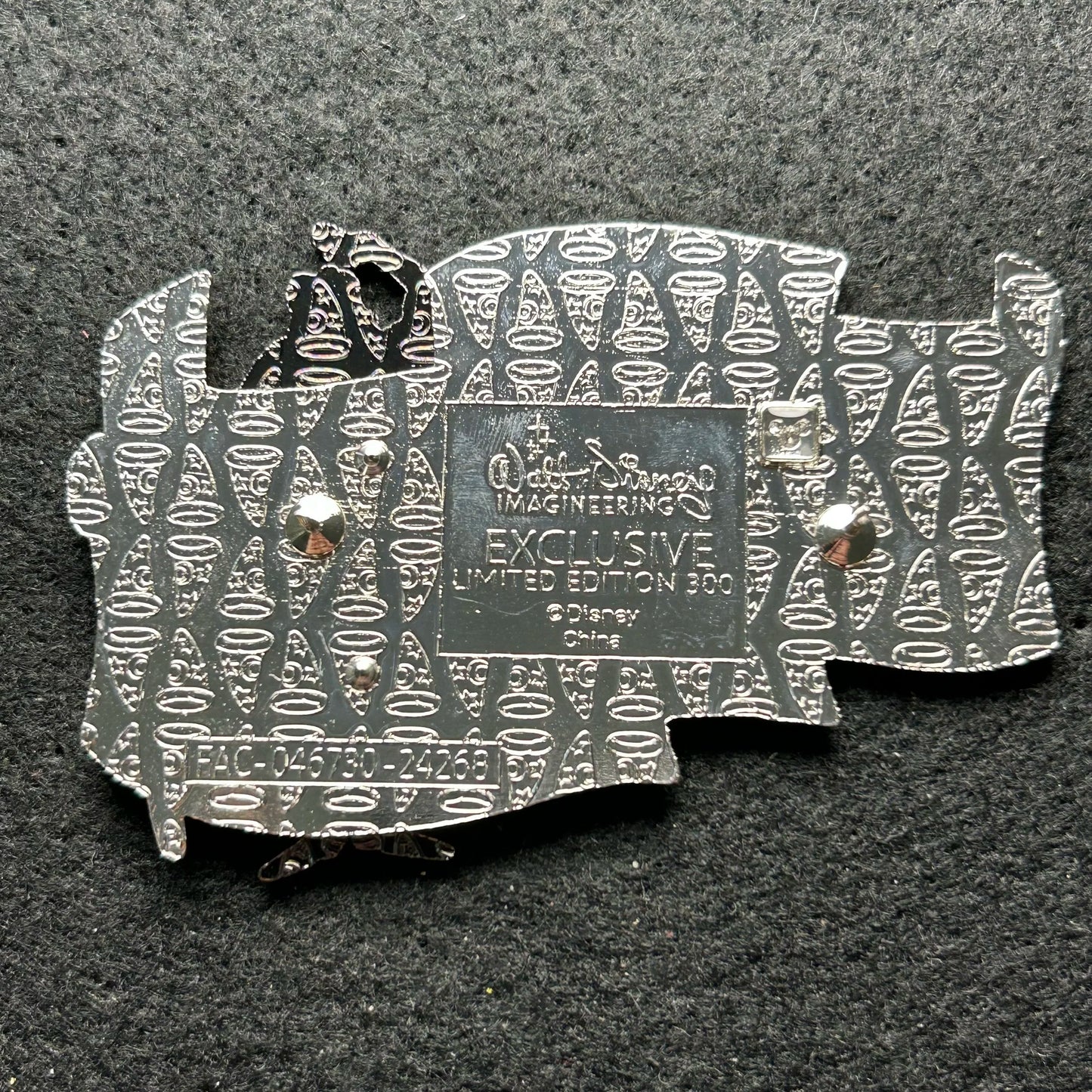 2025 - Cruella de Vil - Off the Page Series - WDI - LE 300 - Disney Pin
