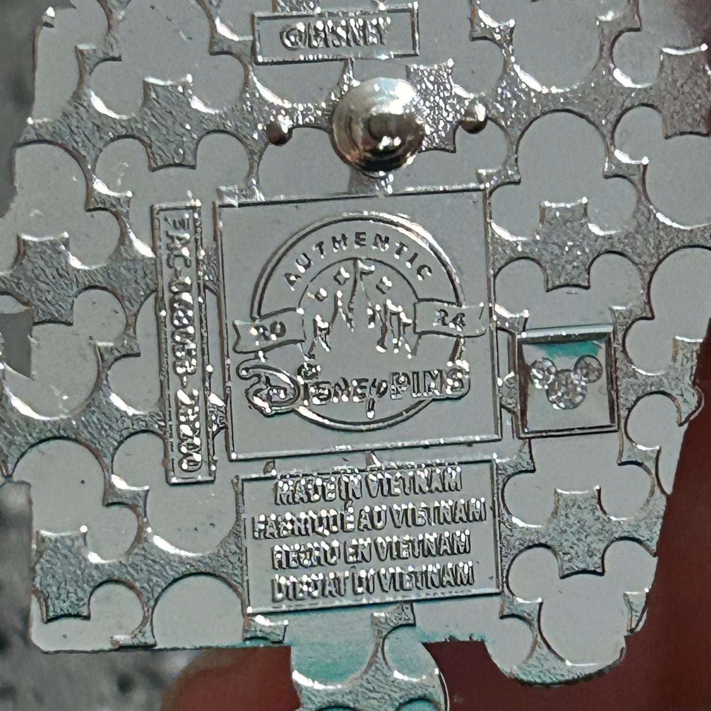 2024 - Minnie and Daisy - Bubble Wand - Play in the Park - Disney Pin