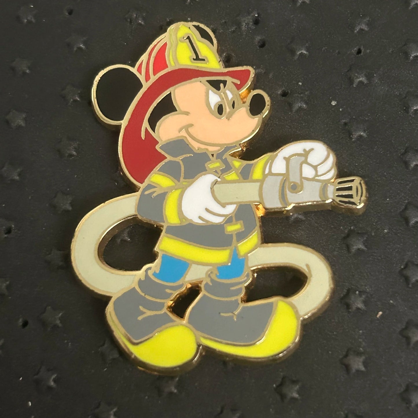 2005 - Mickey Mouse - Firefighter - Holding Fire Hose - Disney Pin