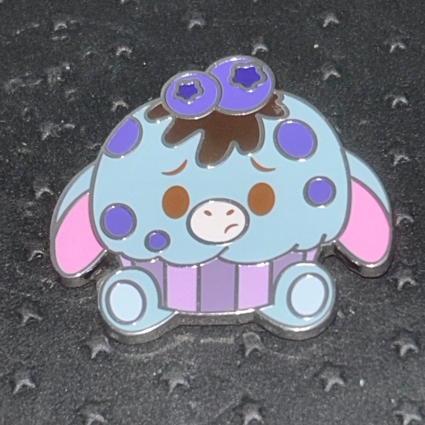 2022 - Eeyore - Blueberry Muffin - Munchling Series 1 - Mystery Pin