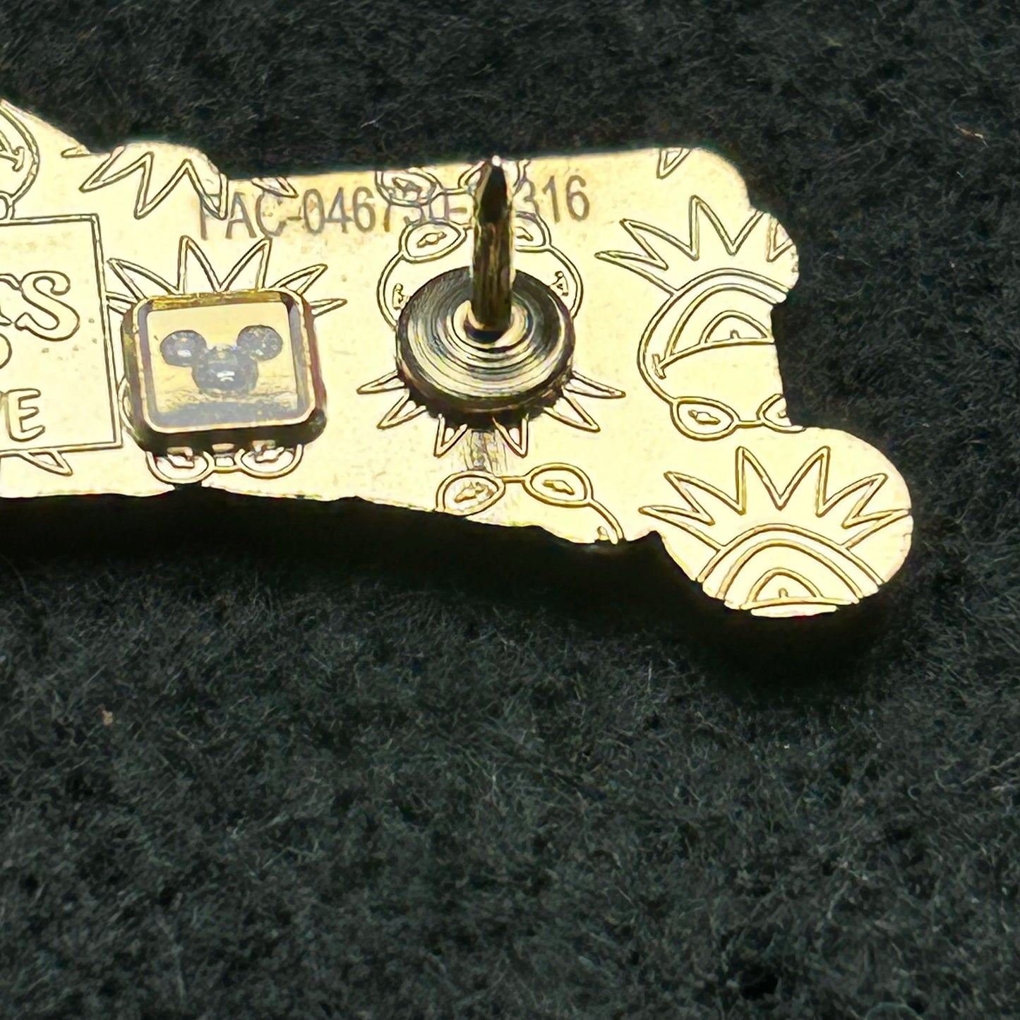 2025 - Muppets - Logo - Gold - Muppet Studio Exclusive - Disney Pin