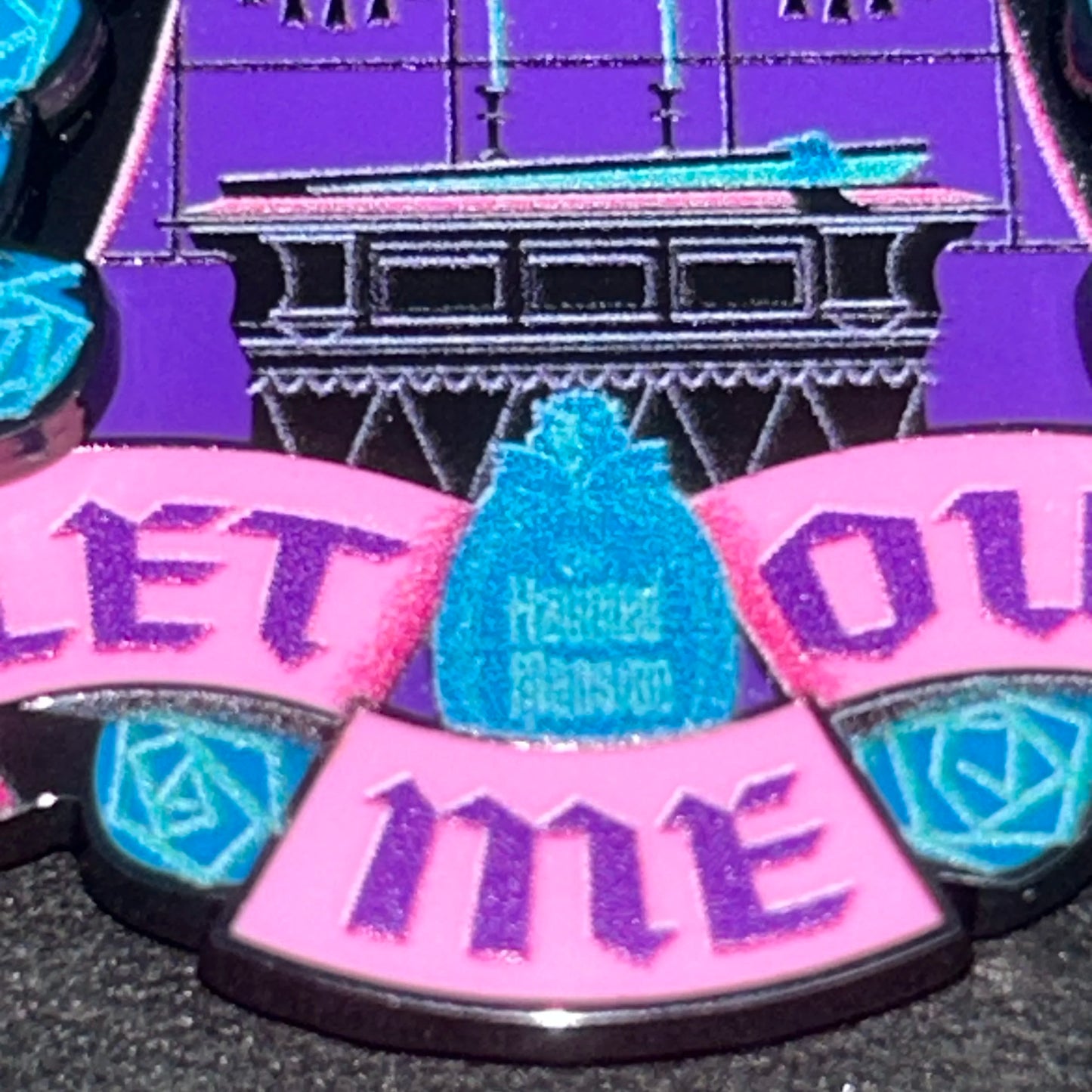 2023 - Let Me Out - Raven - Coffin - Haunted Mansion - Disney Pin