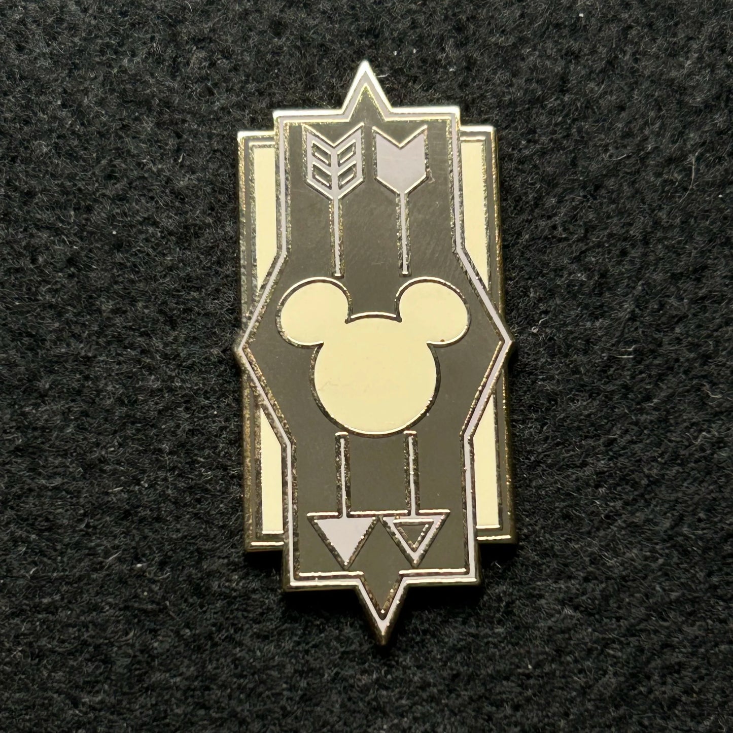 2018 - Mickey Mouse - November - Memories Series - DS - LR - Disney Pin