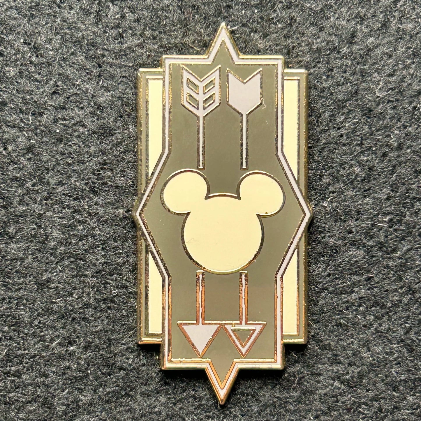 2018 - Mickey Mouse - November - Memories Series - DS - LR - Disney Pin