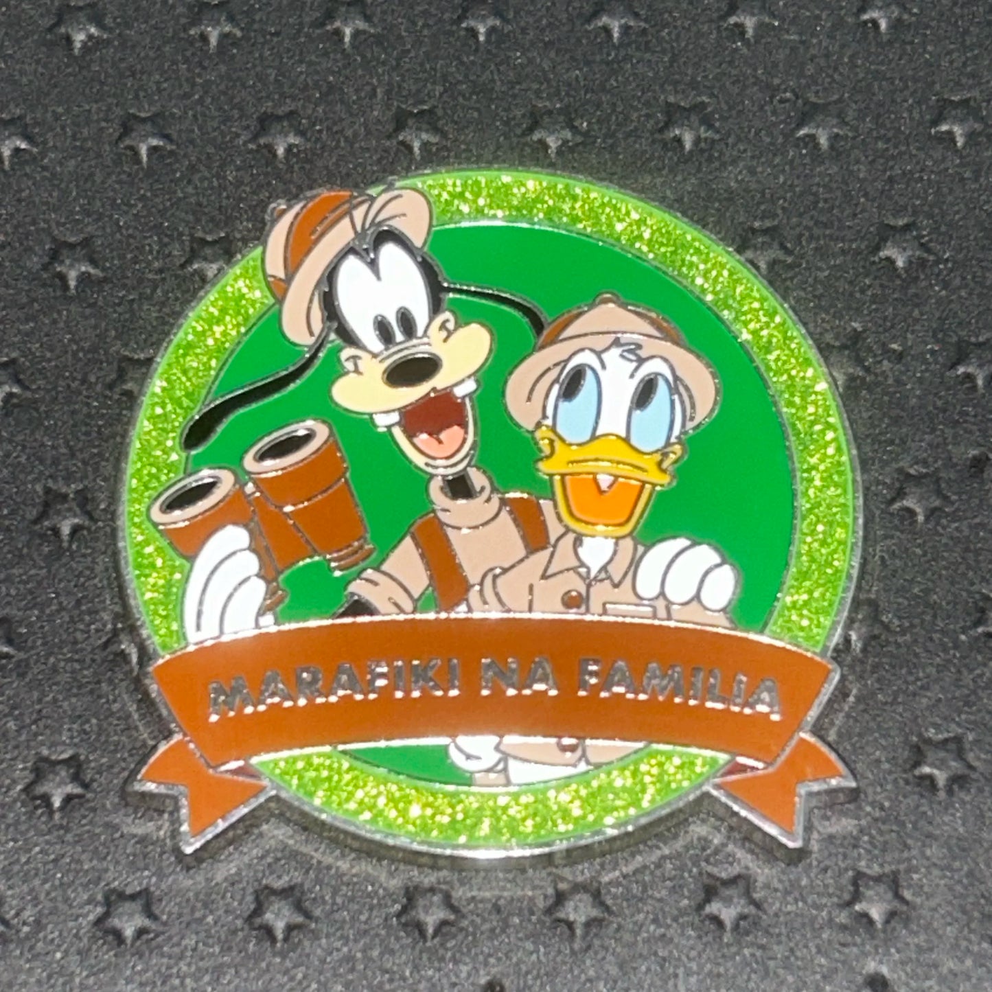 2022 - Donald Duck and Goofy - Friends and Family - Limited Release - Disney Pin