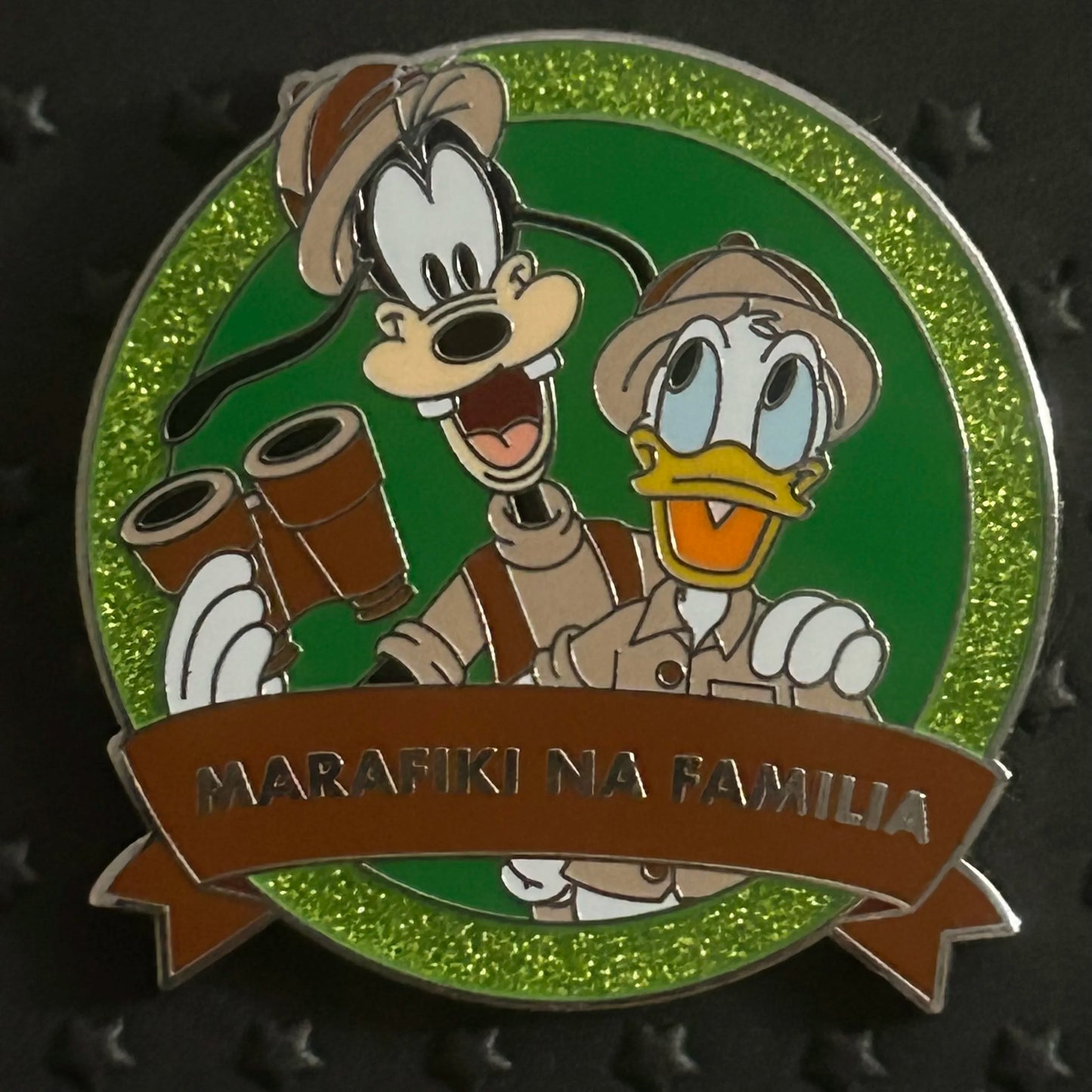 2022 - Donald Duck and Goofy - Friends and Family - Limited Release - Disney Pin