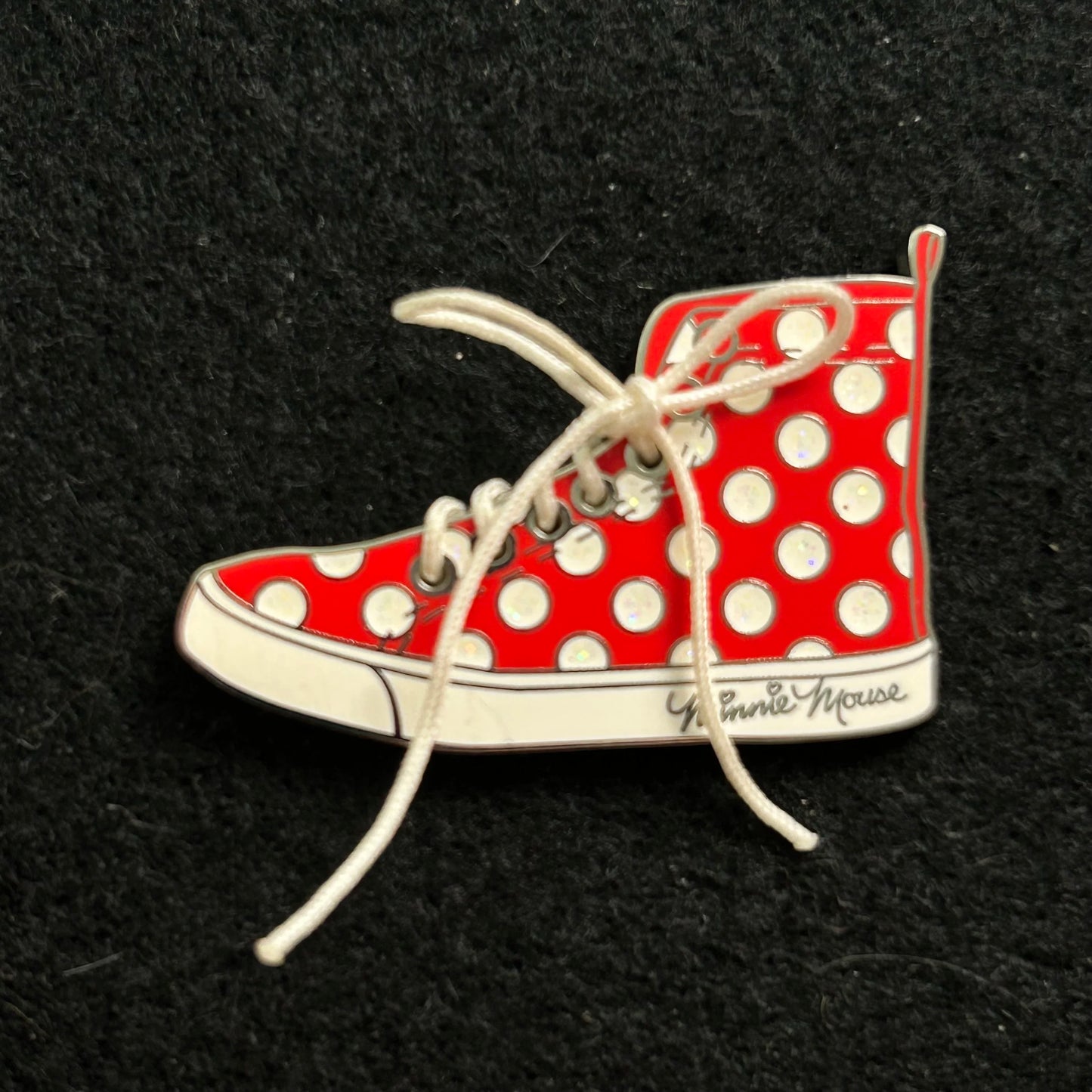 2014 - Minnie Mouse - Sneaker - Signature - Disney Pin