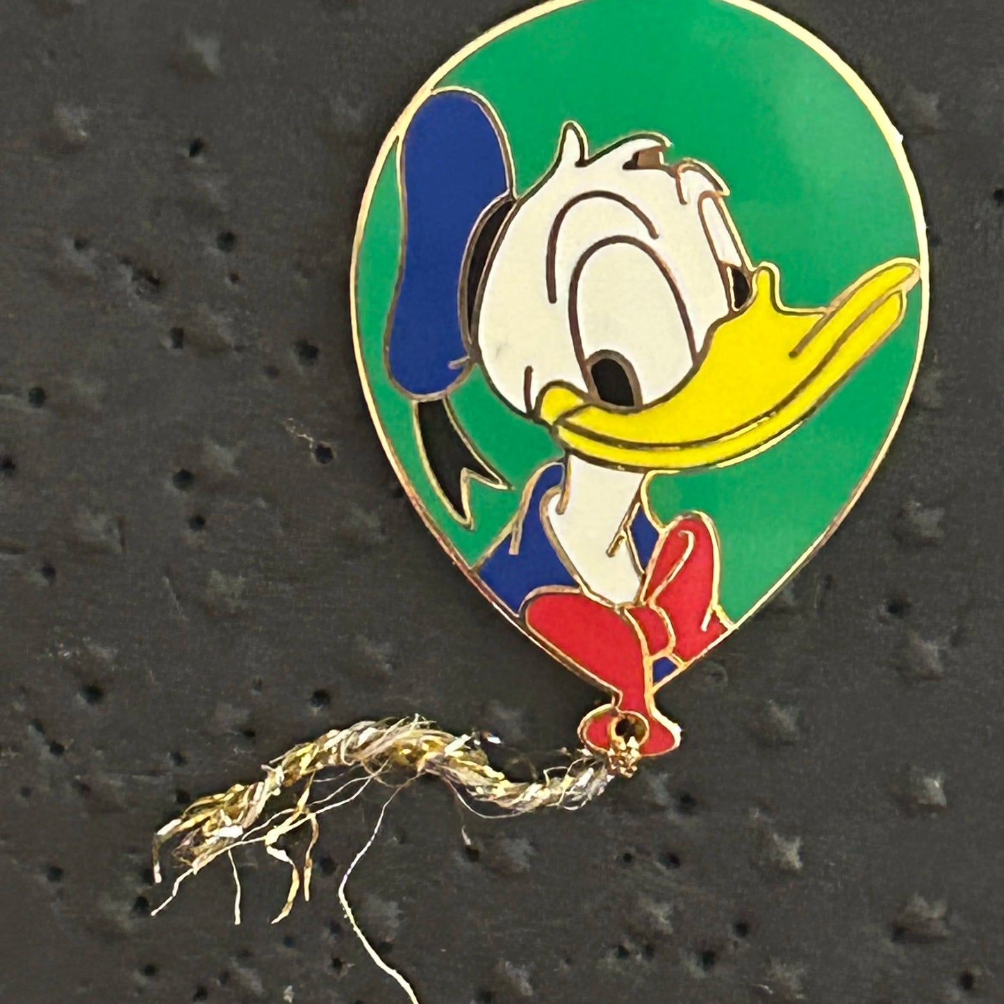 WDW - Donald Duck - Balloon - Cast Exclusive - Disney Pin