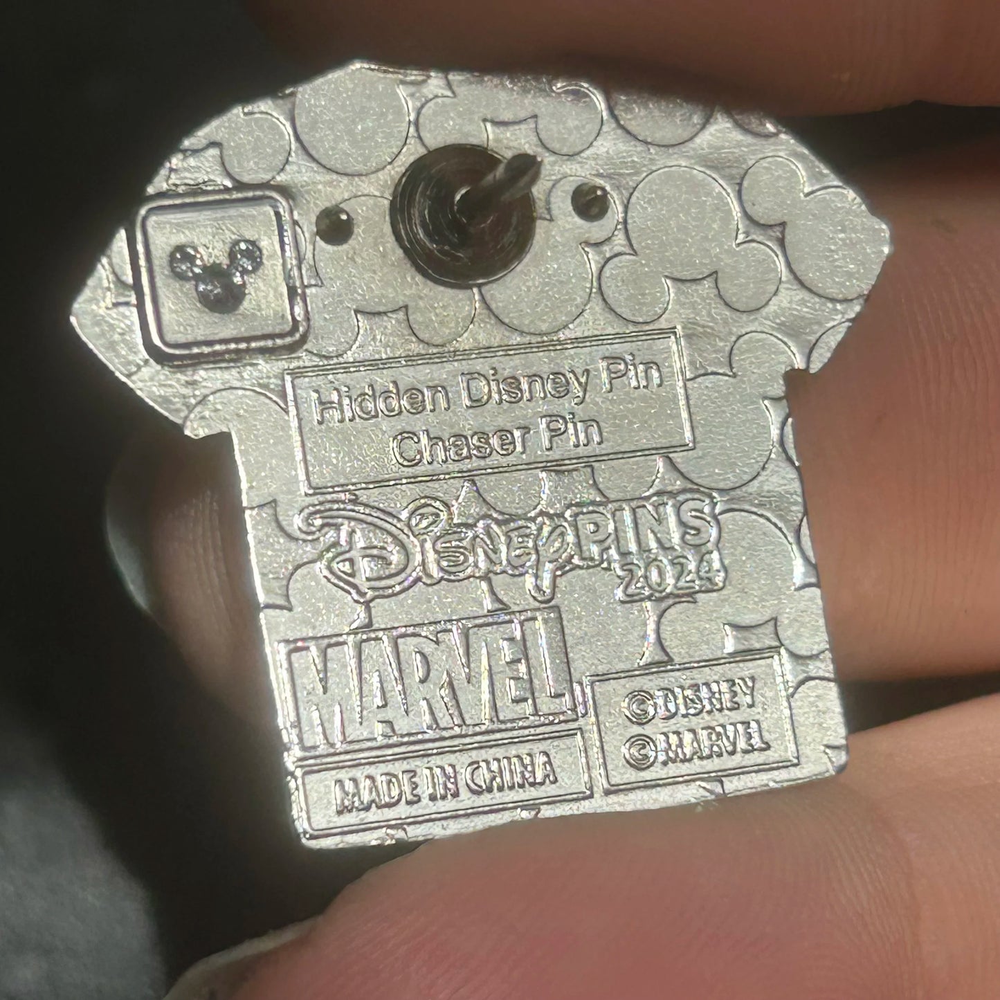 2024 - Ant Man - Marvel - Chaser - Hidden Disney - Tshirt - Mystery Pin