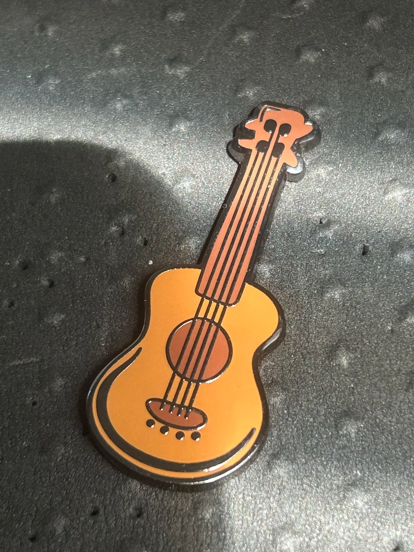 Loungefly - Guitar - Lilo and Stitch - Disney Pin