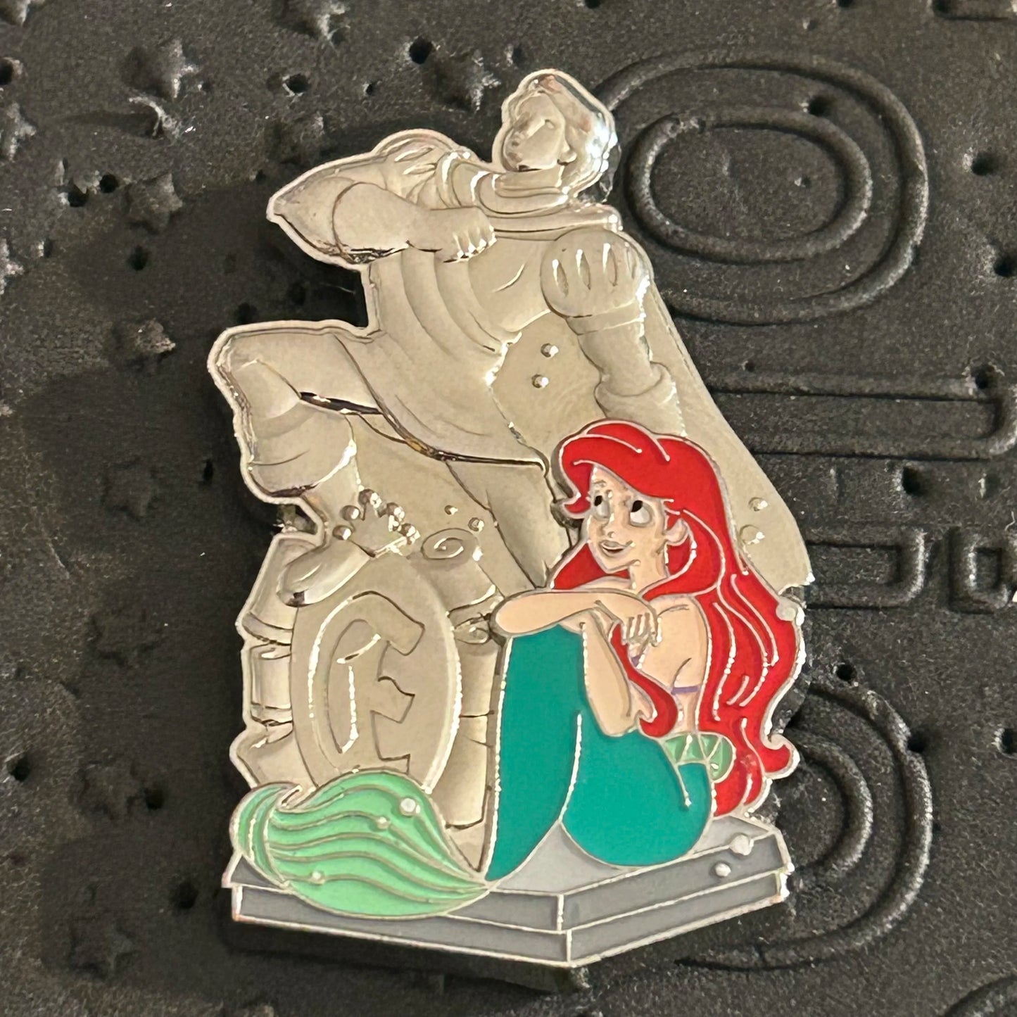 2023 - Ariel and Eric Statue - The Little Mermaid - Disney Pin