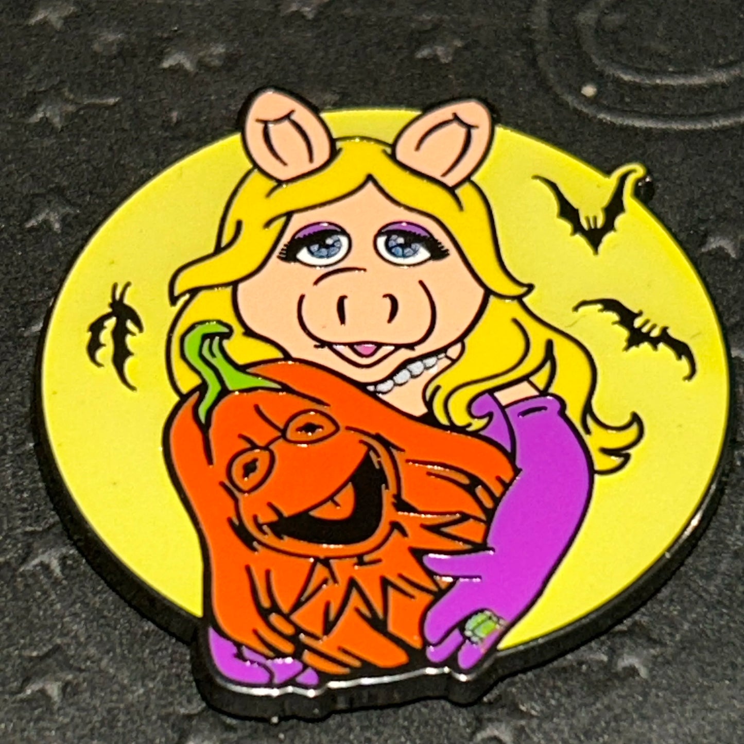 2024 - Ms Piggy - And Kermit as Pumpkin - Muppets - Halloween - Disney Pin