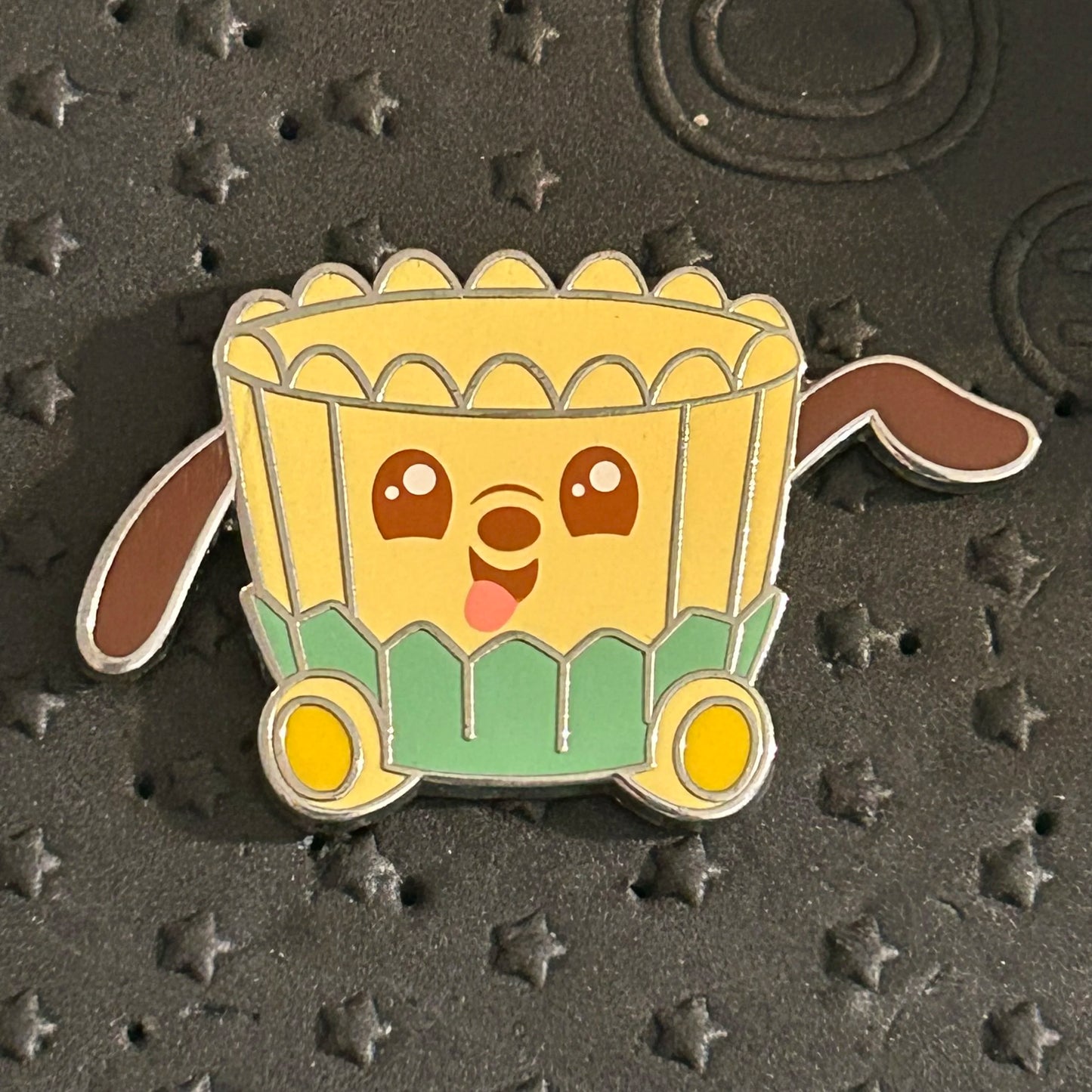 2022 - Pluto - Munchling - Chocolate Candy - Disney Pin