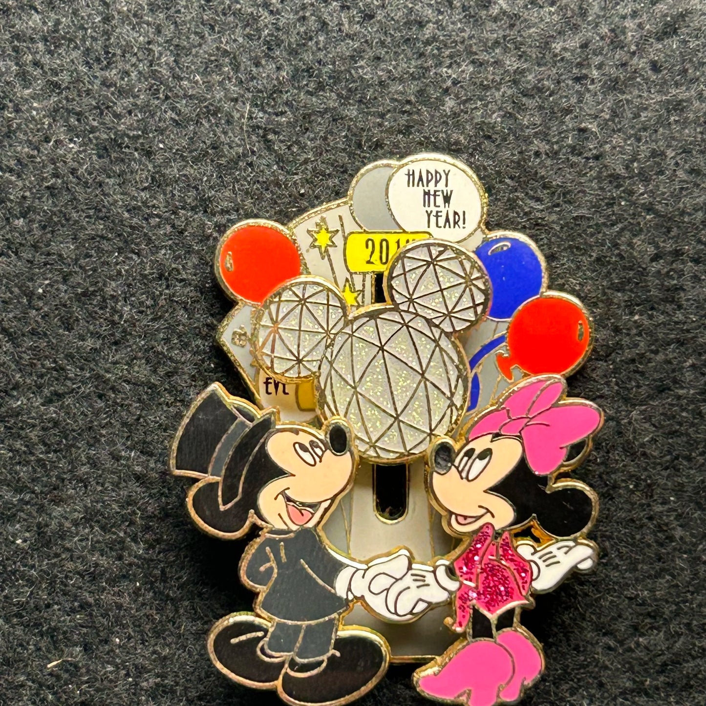 2013 - Mickey and Minnie - New Years - EPCOT Ball - Slider - LE 4,000 - Disney Pin