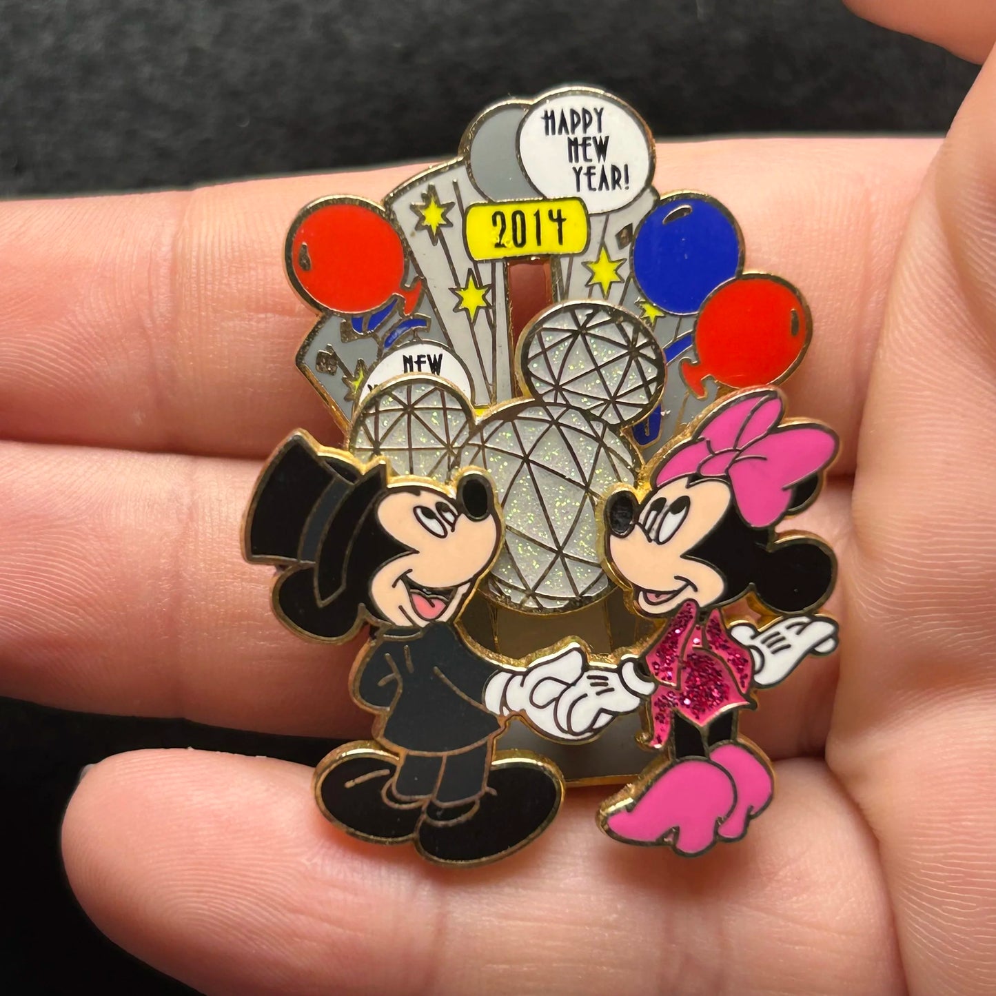 2013 - Mickey and Minnie - New Years - EPCOT Ball - Slider - LE 4,000 - Disney Pin