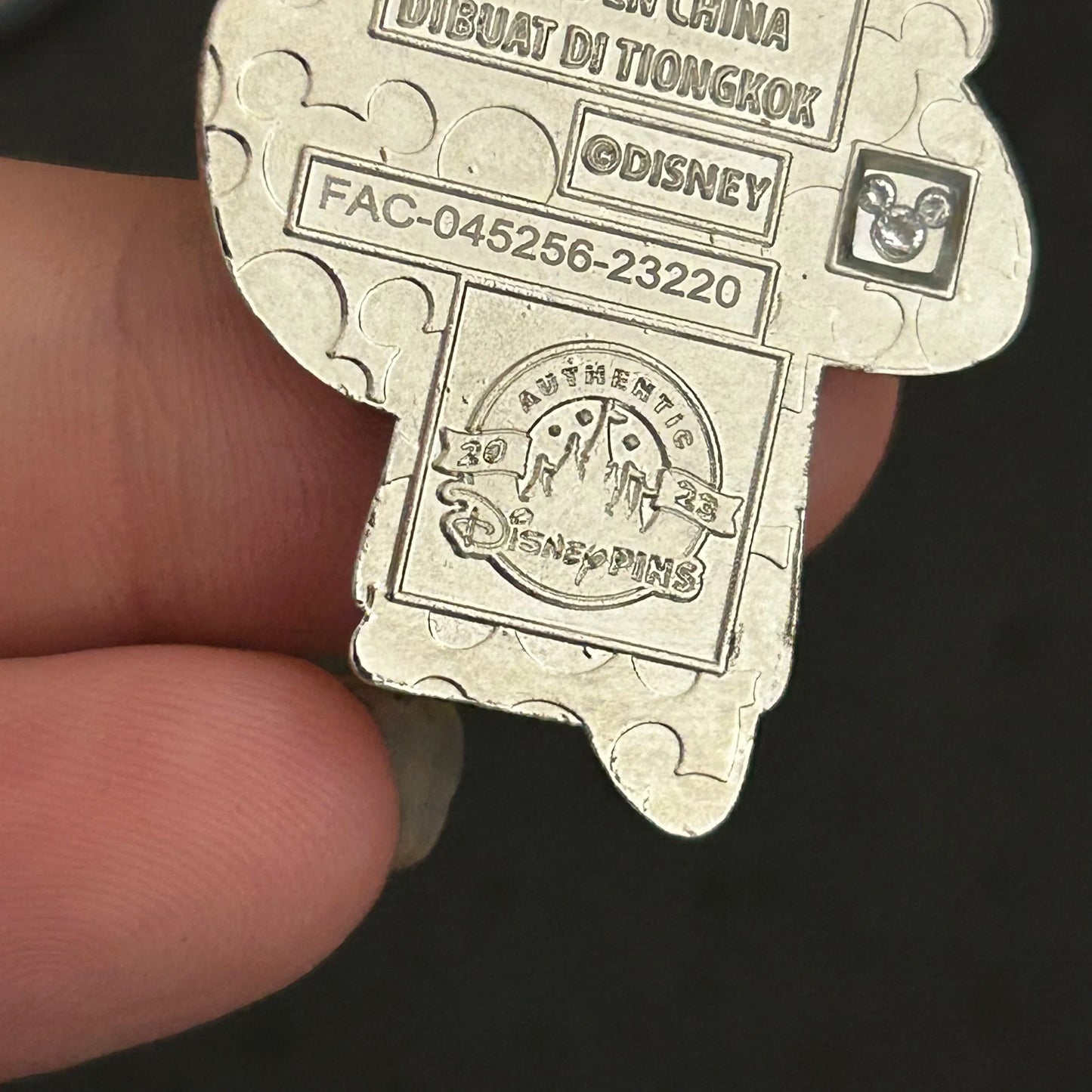 2023 - Asha and Star - Wish - Disney Pin