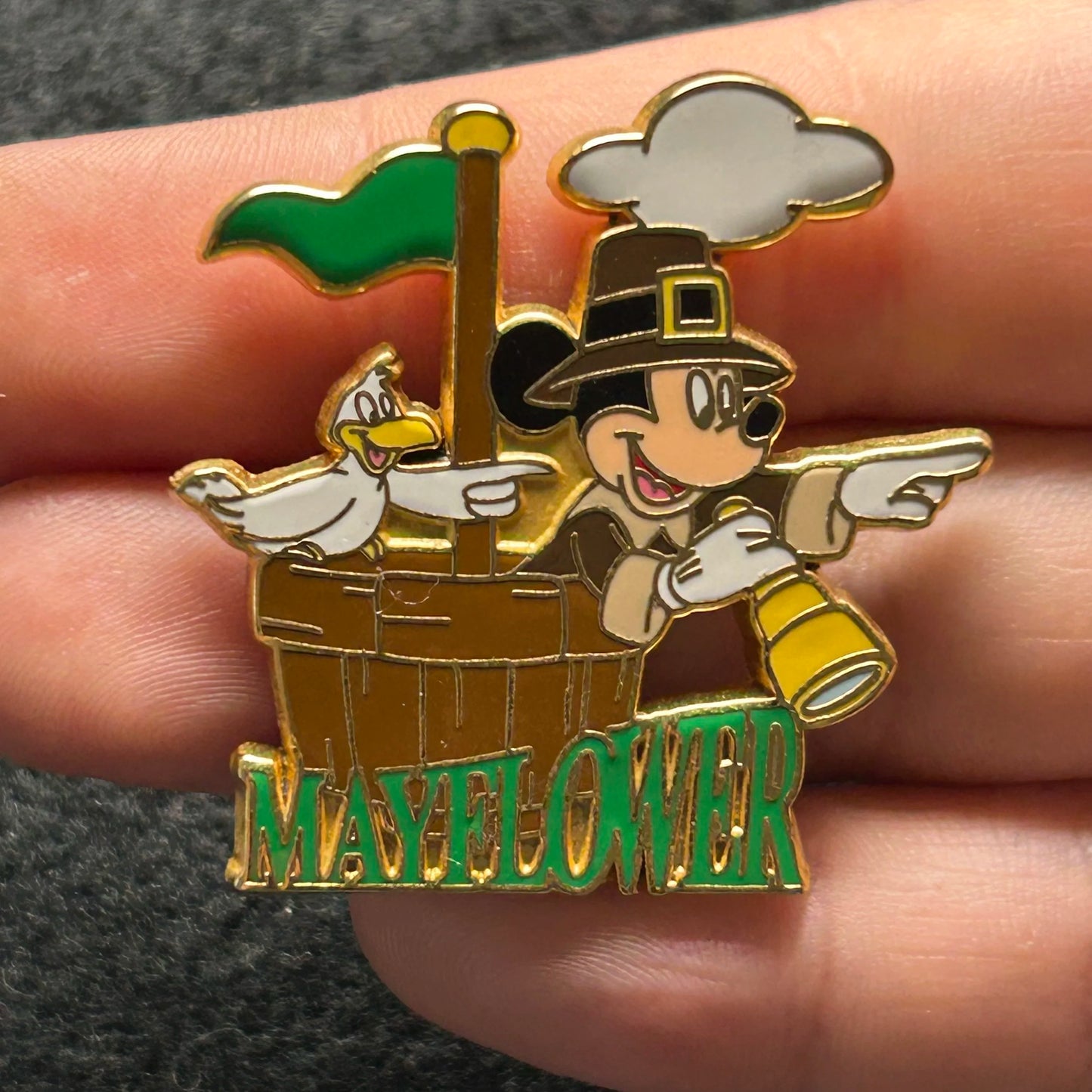 2002 - Mickey Mouse and Bird - Mayflower - 12 Months of Magic - Disney Pin