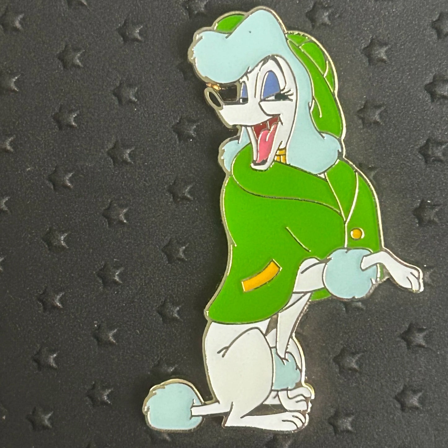 Loungefly - Georgette - Oliver and Company - Green Raincoat - Disney Pin