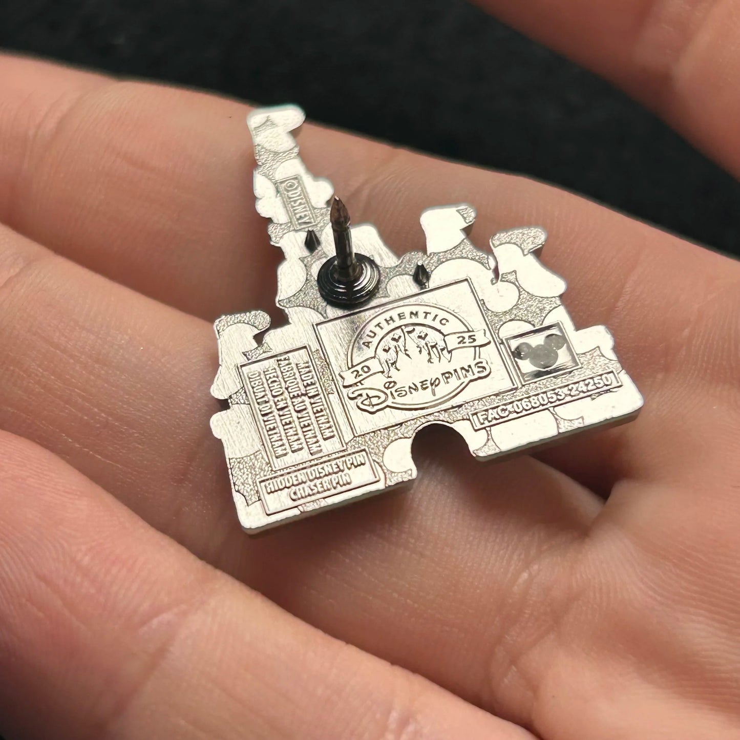 2025 - Epcot - Castle - WDW - HD - Chaser - Disney Pin