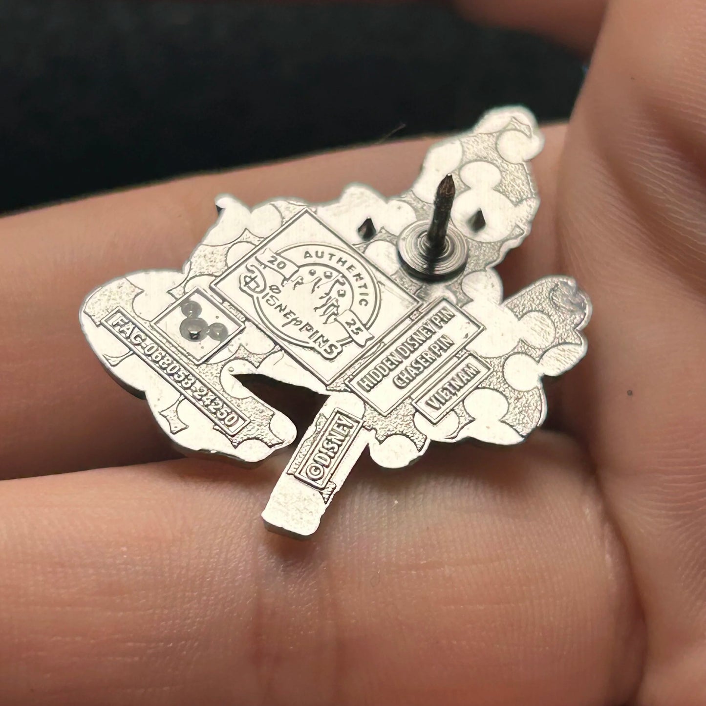 2025 - Donald Duck - Christmas - WDW - HD - Chaser - Disney Pin