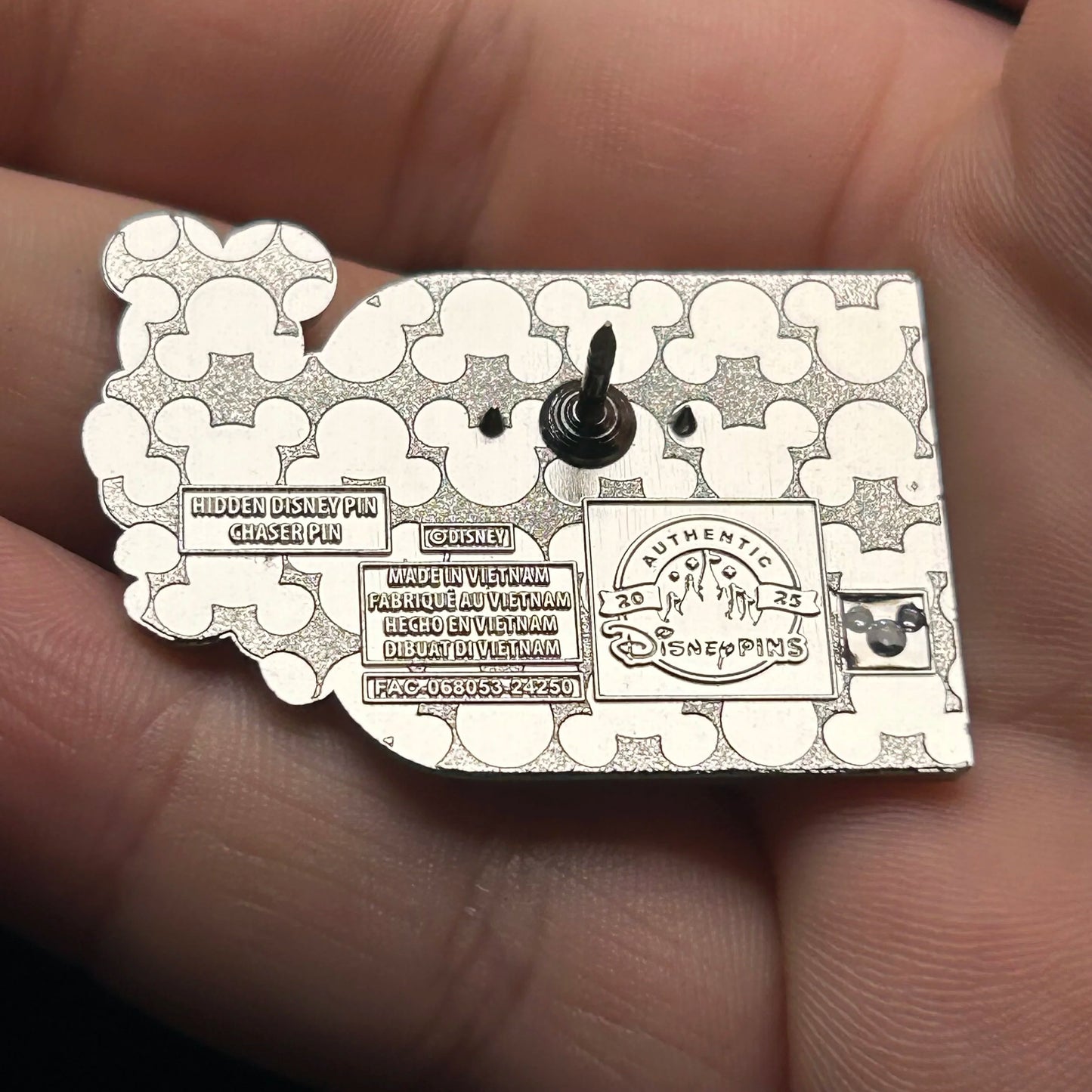 2025 - Mickey and Minnie - WDW - Hidden Disney - Chaser - Disney Pin