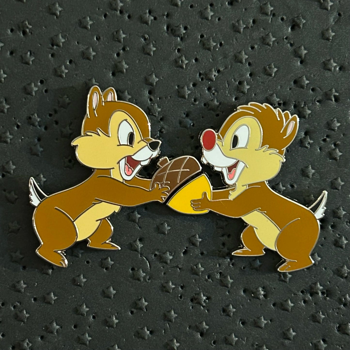 FULL SET - 2023 - Chip and Dale Putting- Putting Together Acorn - Disney Pins