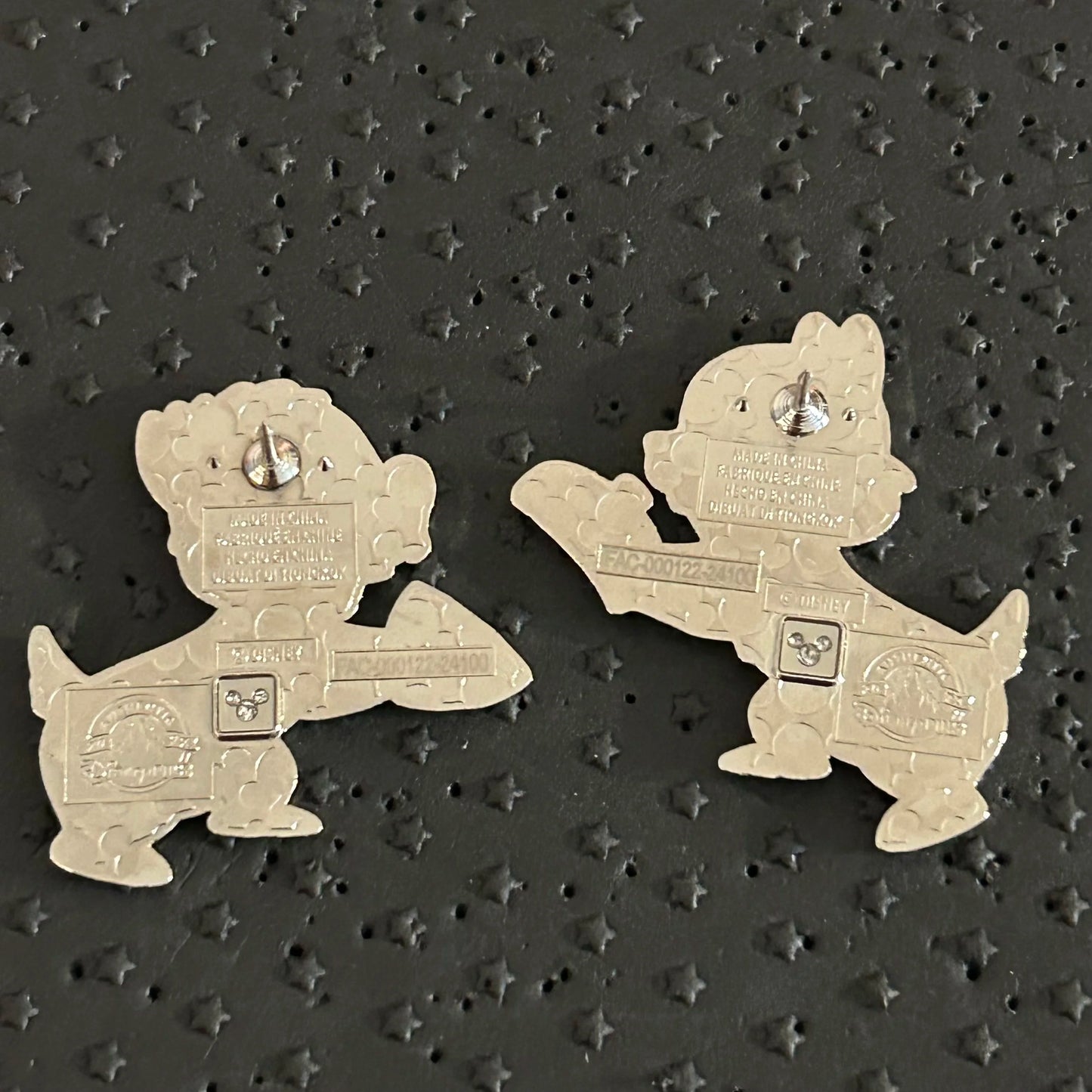 FULL SET - 2023 - Chip and Dale Putting- Putting Together Acorn - Disney Pins