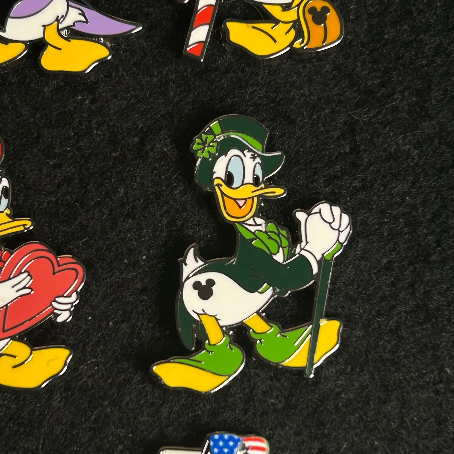 FULL SET - 2025 - Donald Duck - Hidden Disney - Holiday Series - 6 Pins