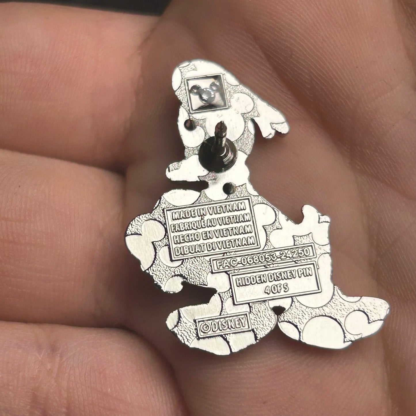 FULL SET - 2025 - Donald Duck - Hidden Disney - Holiday Series - 6 Pins