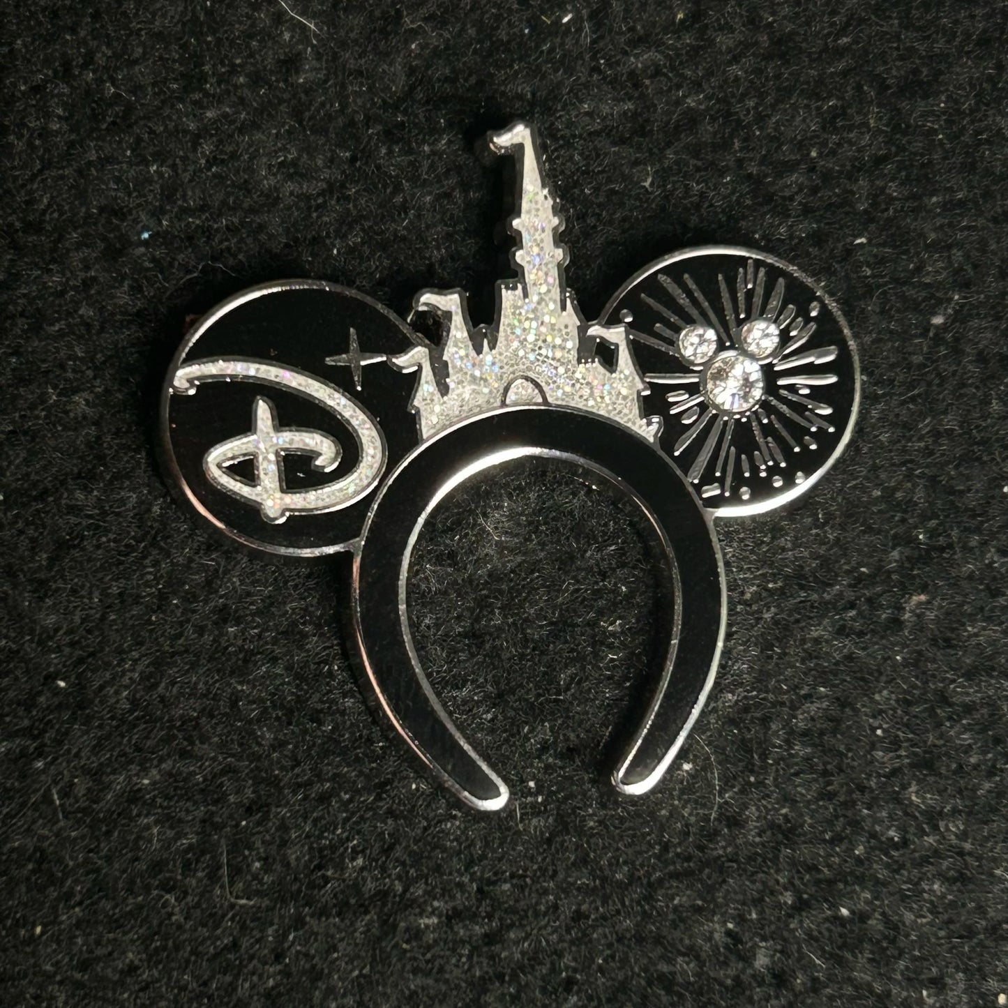 2025 - Walt Disney World - Super Chaser - Mickey Ears - Hidden Disney - Pin