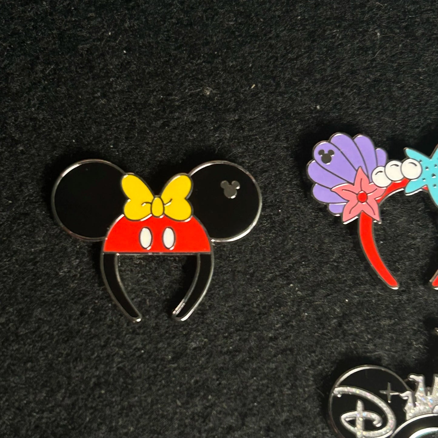 FULL SET - 2025 - Mickey Ears - Hidden Disney - Pins - With Super Chaser - 7 Pins