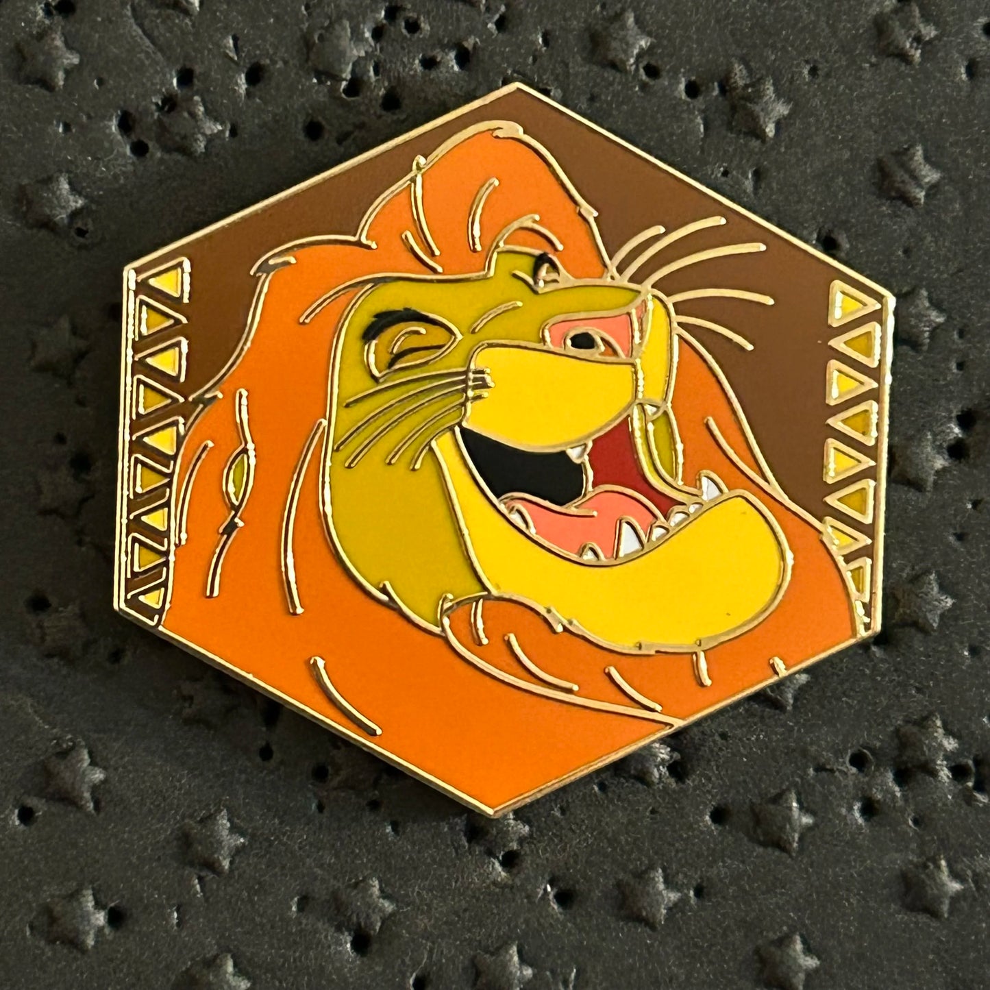 2024 - Mufasa - Laughing - Lion King - Mystery Pin