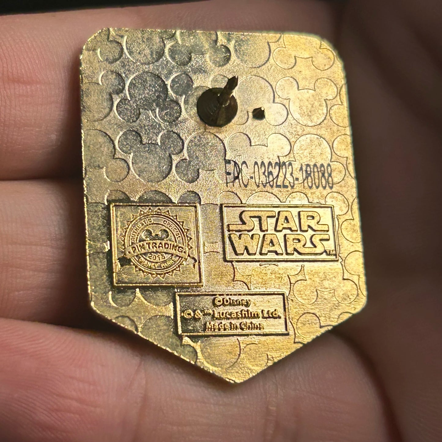 2018 - Chewbacca- Star Wars - Retro Banner Series - Disney Pin
