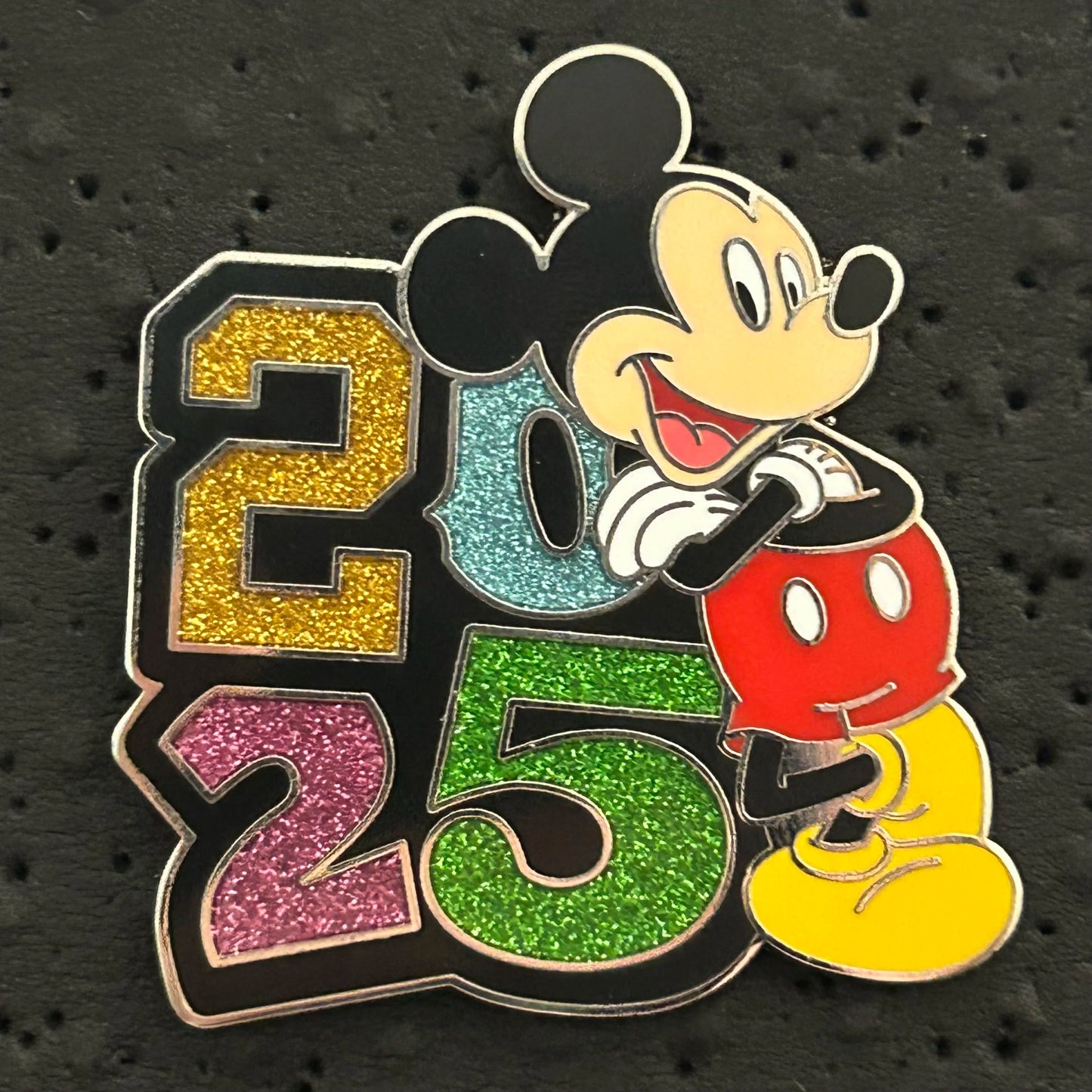 2025 - Mickey Mouse - Glitter - Dated Disney Pin