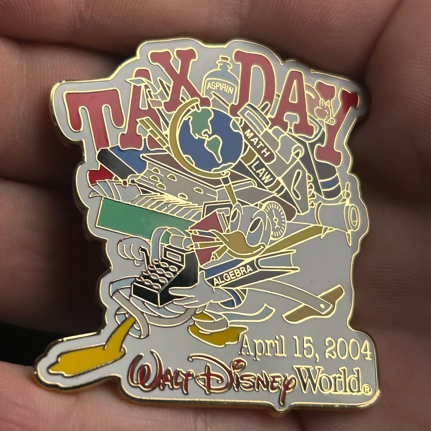 2004 - Donald Duck - Tax Day - WDW - LE 2,500 - Disney Pin