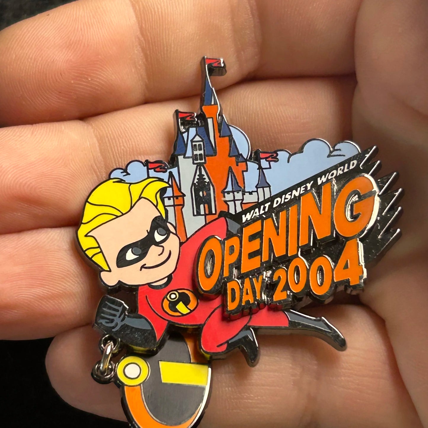 2004 - Dash - The Incredibles - WDW - Opening Day - LE 3,000 - Disney Pin on Pin