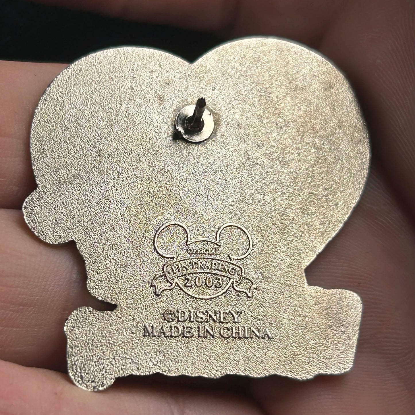 2003 - Mickey and Minnie Mouse - Kissing - Valentines Day - Holiday - Disney Pin