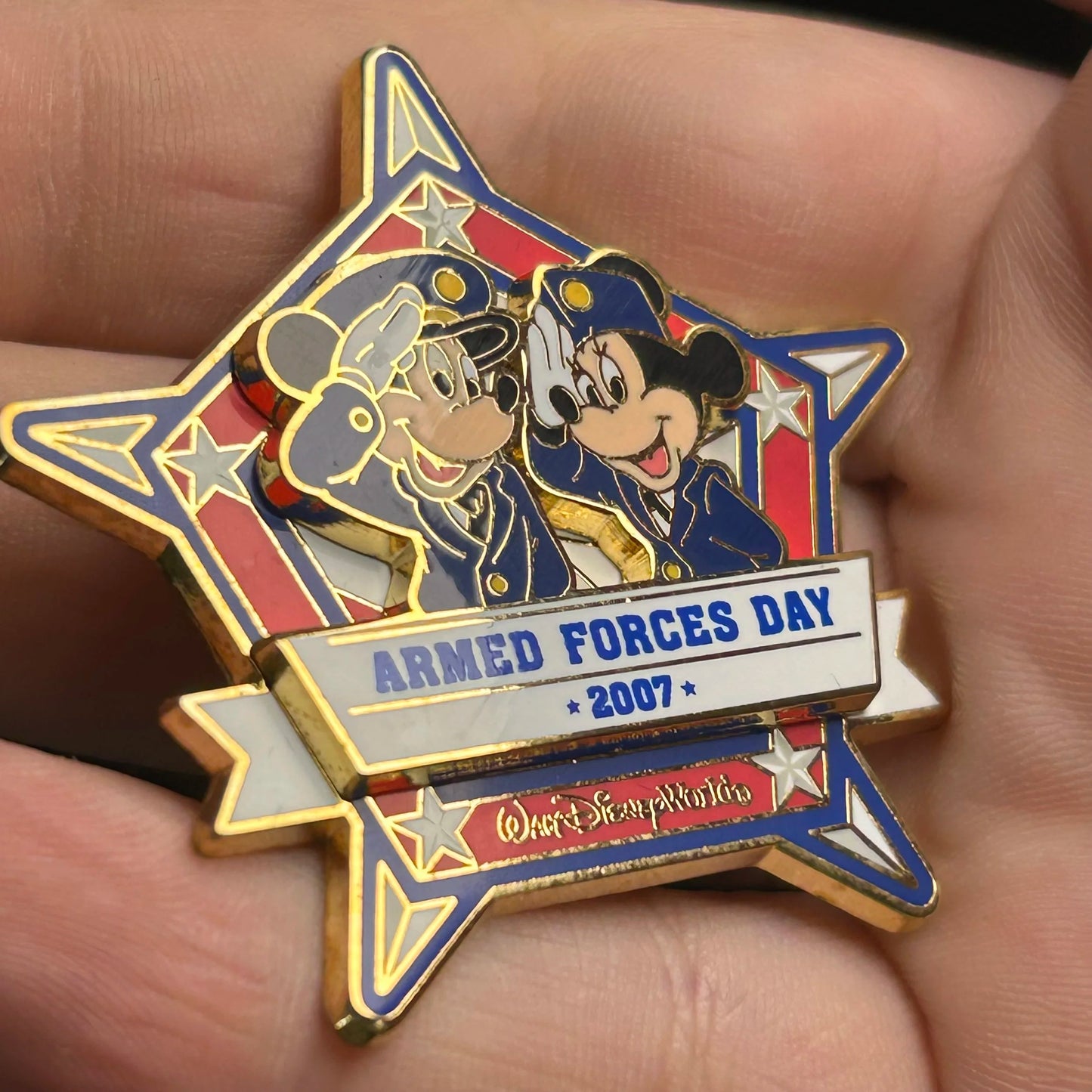 2007 - Mickey and Minnie Mouse - Armed Forces Day - WDW - LE 2,000 - Disney Pin