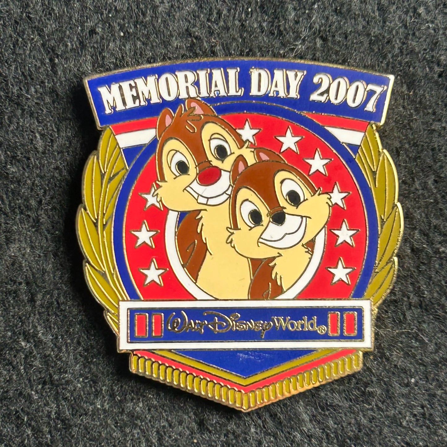 2007 - Chip and Dale - Memorial Day - WDW - LE 2,000 - Disney Pin
