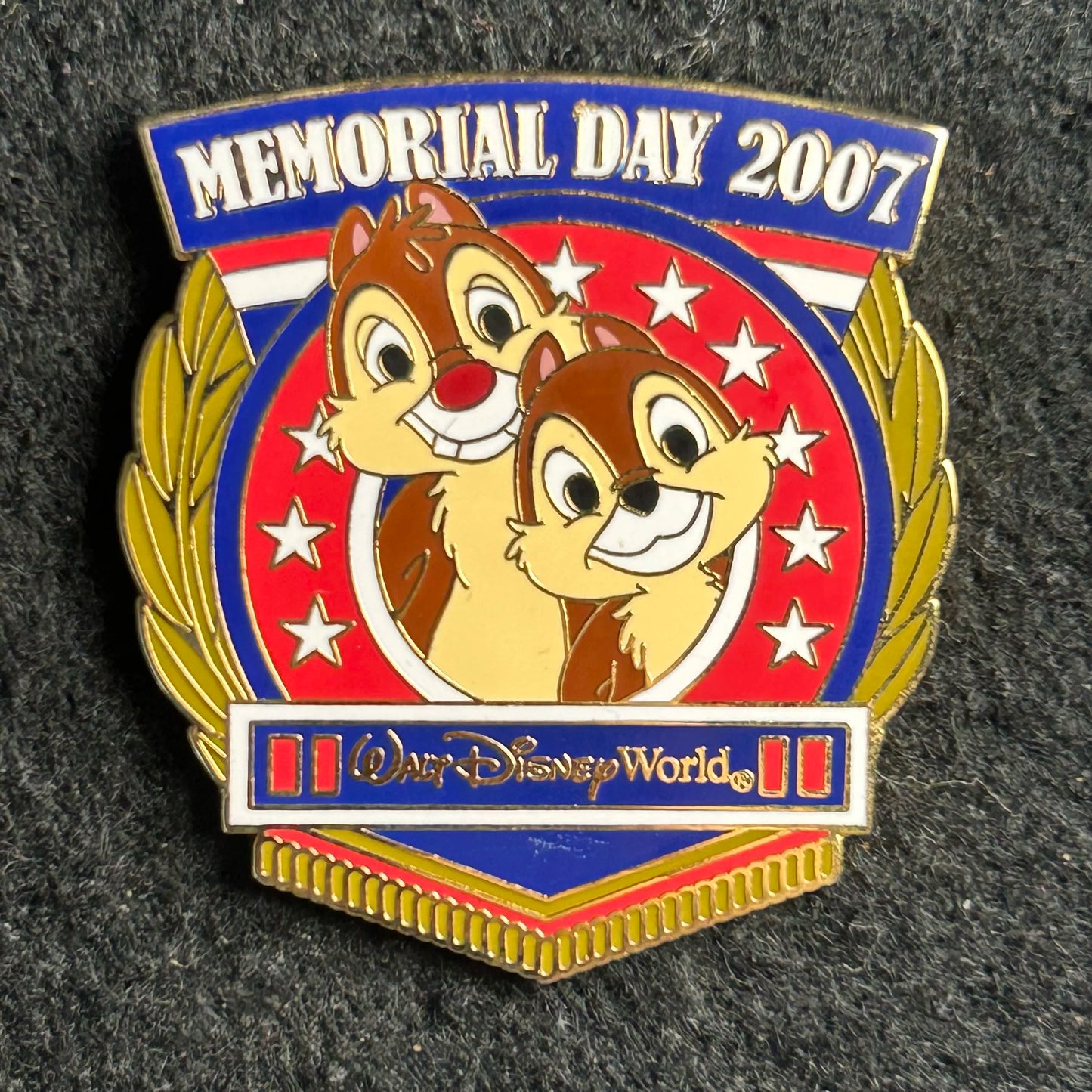 2007 - Chip and Dale - Memorial Day - WDW - LE 2,000 - Disney Pin
