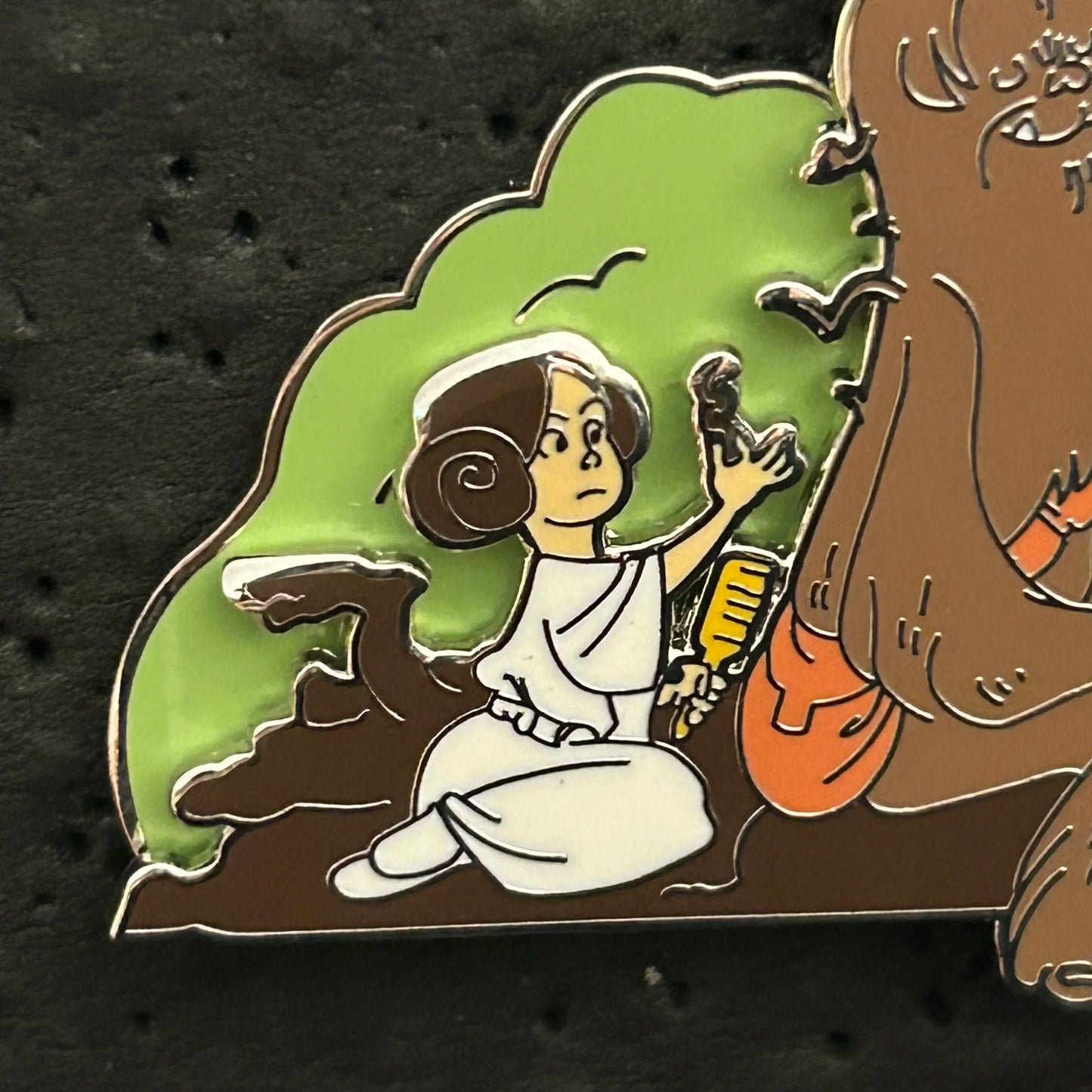 2023 - Princess Leia Combing Chewbacca - Star Wars - Disney Pin