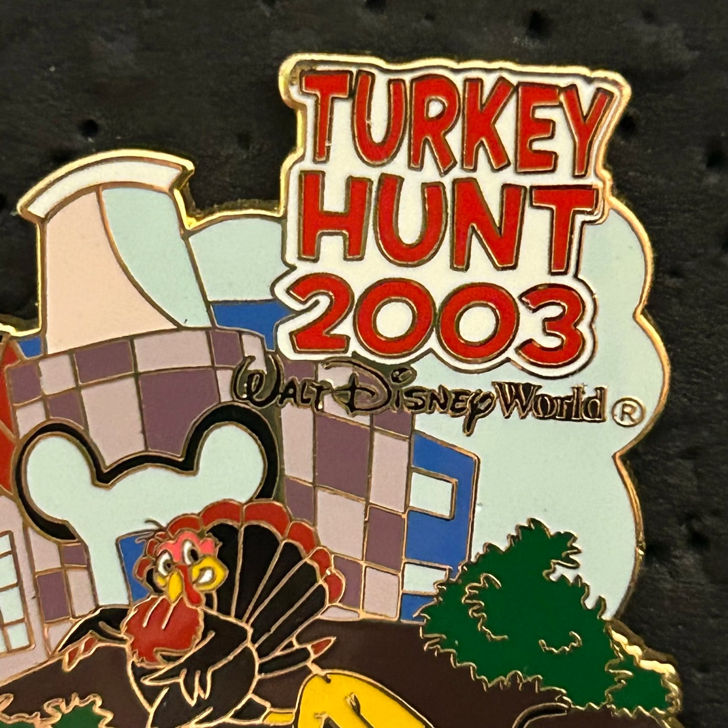 2003 - Pluto - Turkey Hunt - Cast Exclusive - WDW - LE 1,500 - Disney Pin