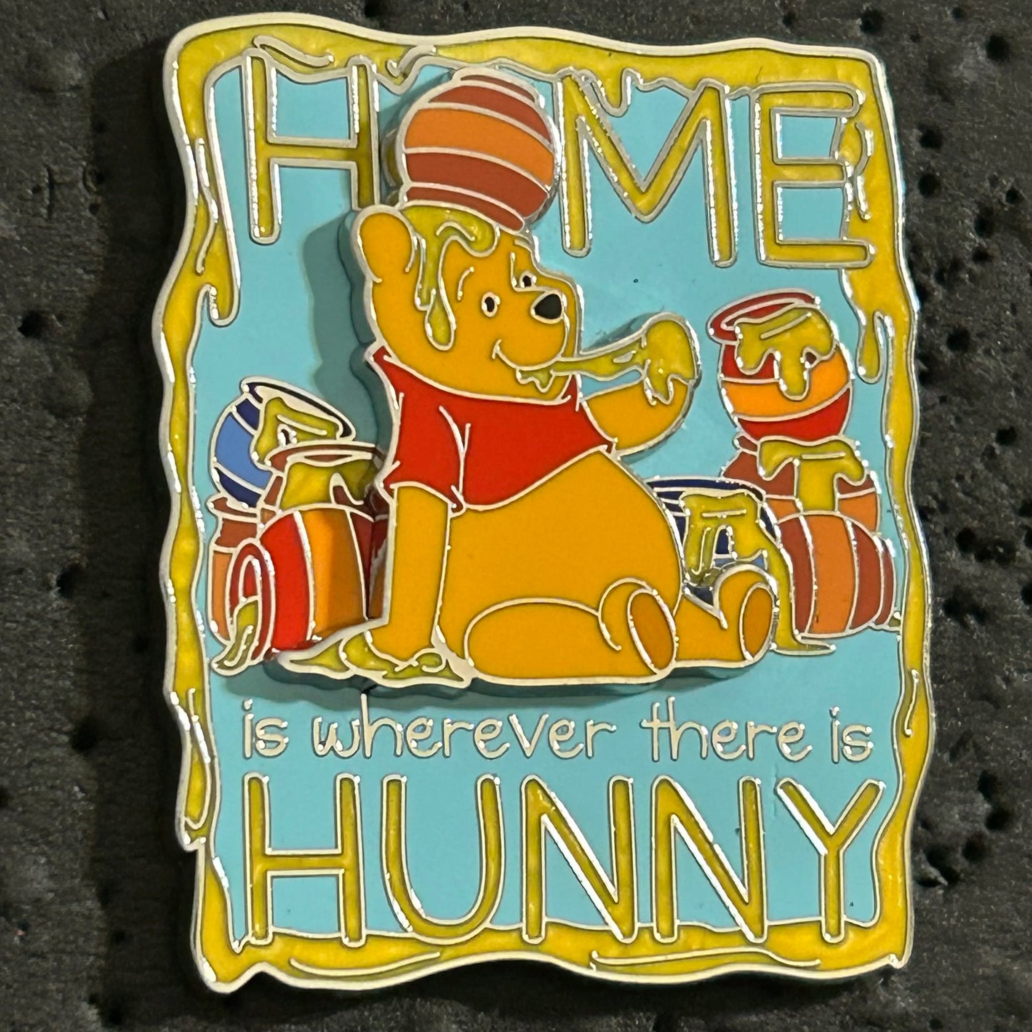 2022 - Winnie the Pooh - Home is wherever the hunny is - Disney Pin