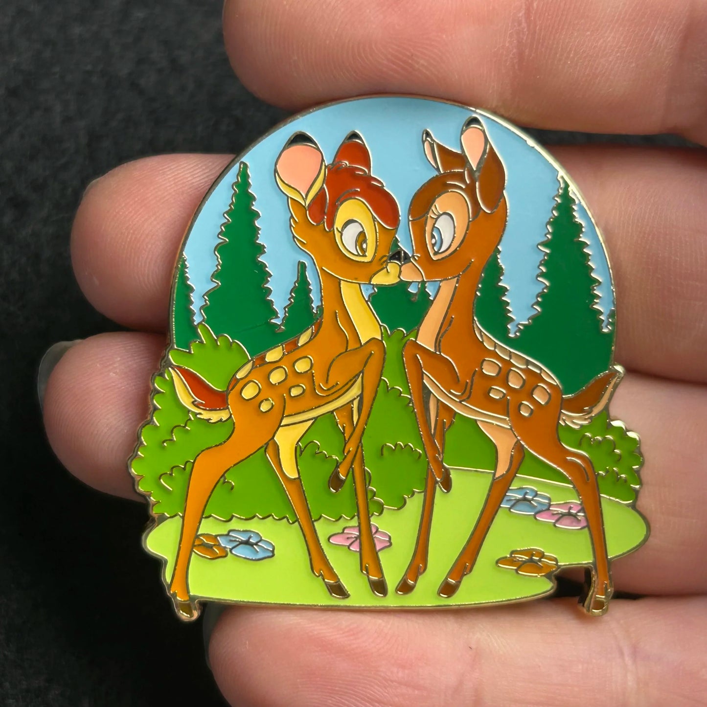 2022 - Bambi and Faline - Boxlunch - Loving Circle Frame Series - Disney Pin