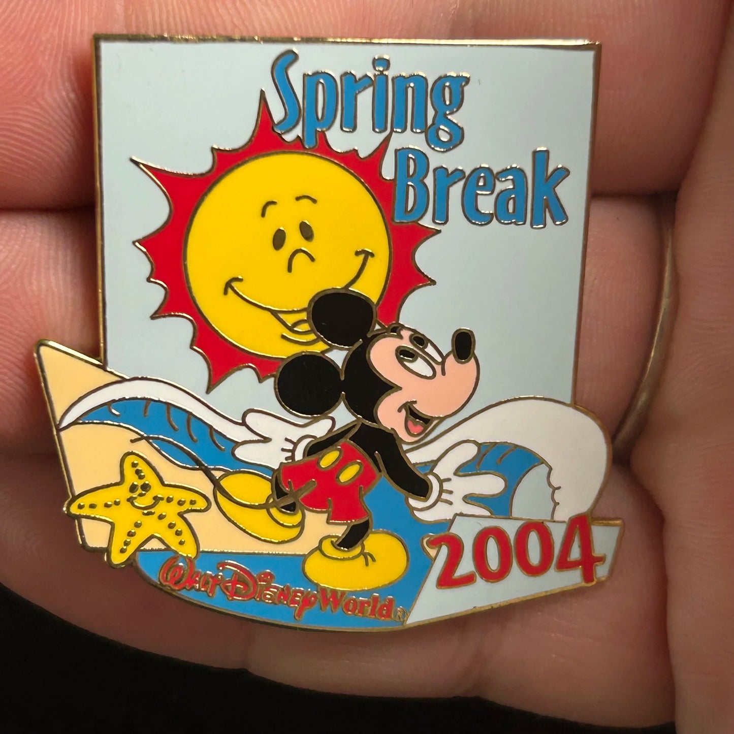 2004 - Mickey Mouse - At The Beach - Spring Break - LE 1,500 - Disney Pin
