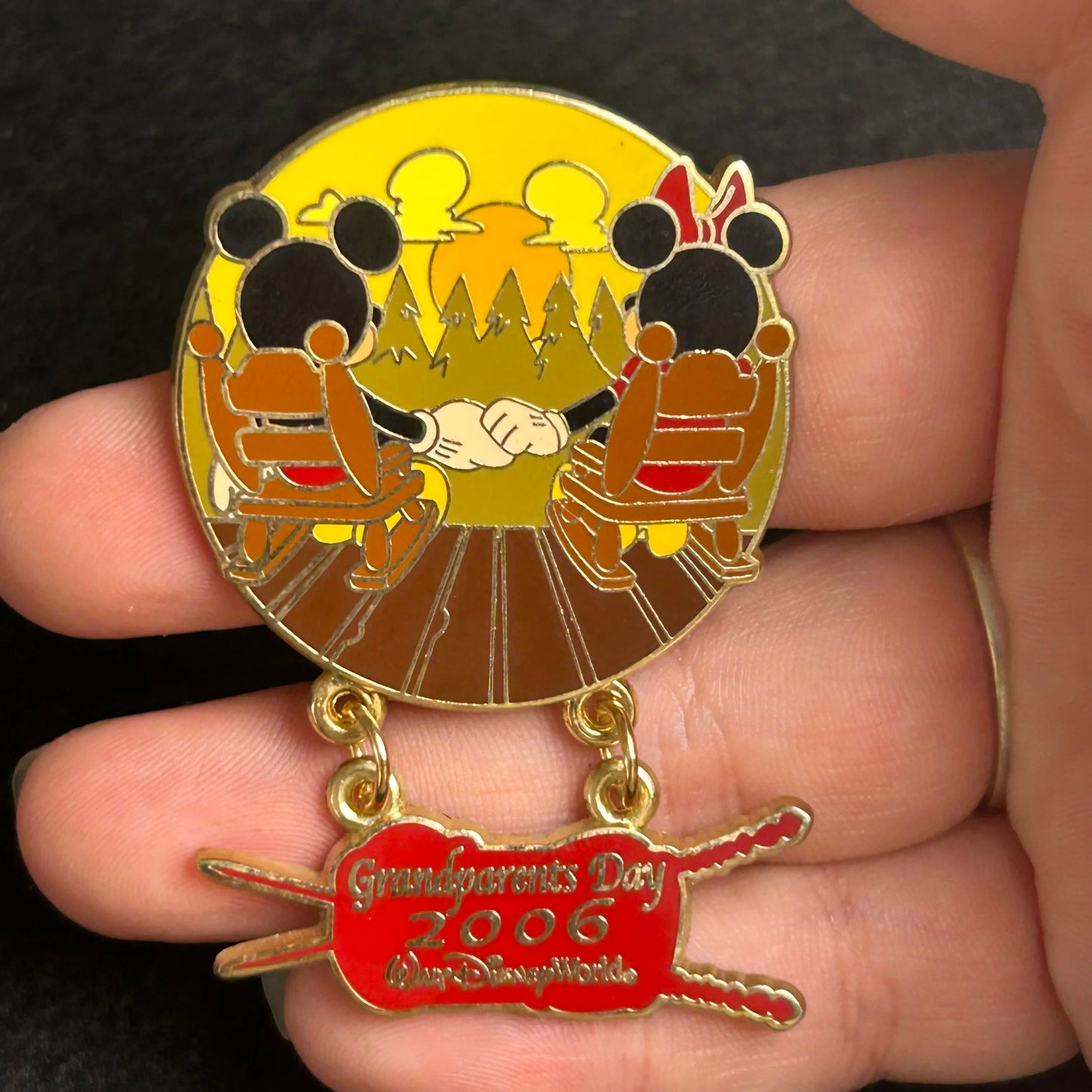 2006 - Mickey and Minnie - In Rocking Chairs - Grandparent Day - LE 1,500 - Pin