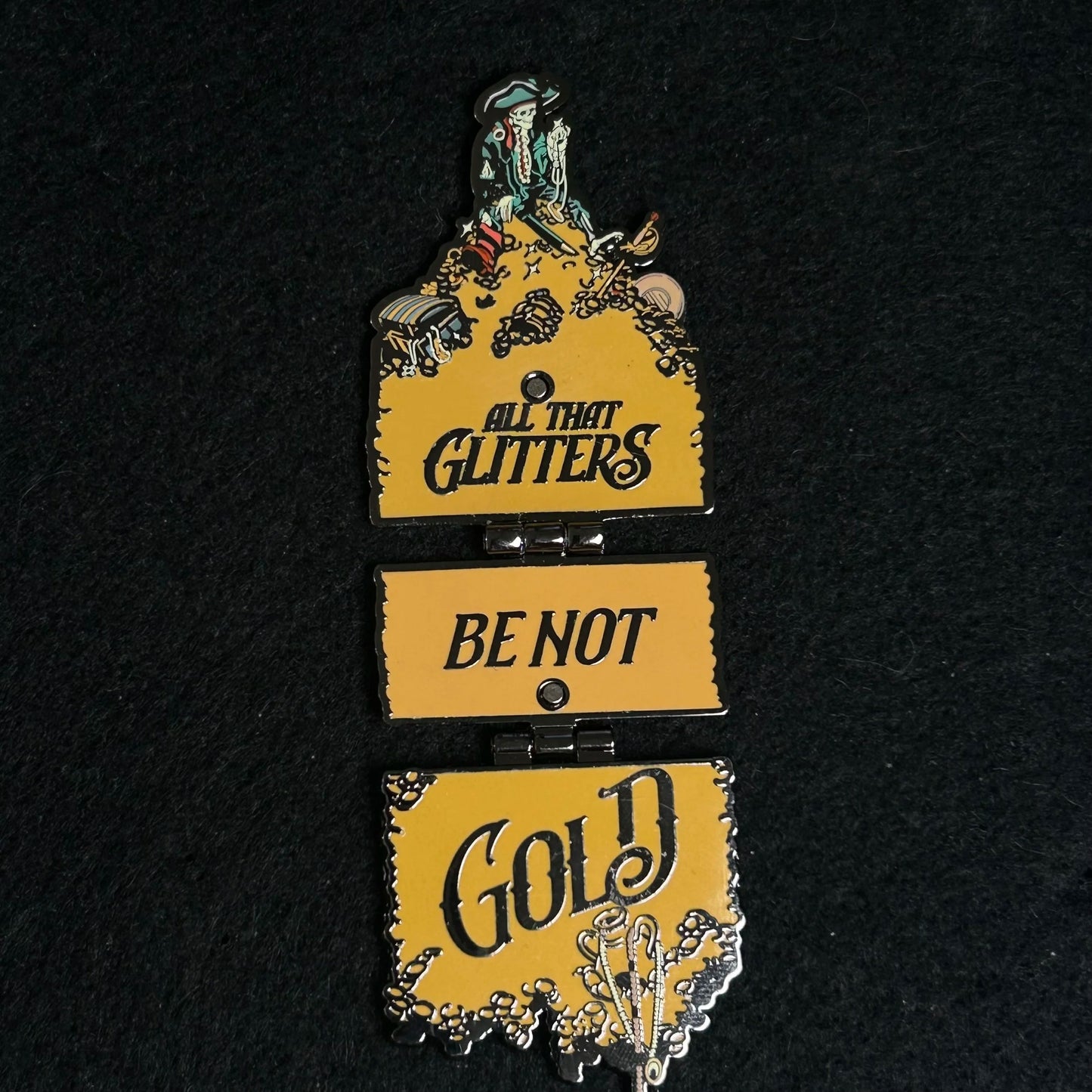 2025 - All That Glitters Be Not Gold - Pirates of the Caribbean - Hinge - Disney Pin